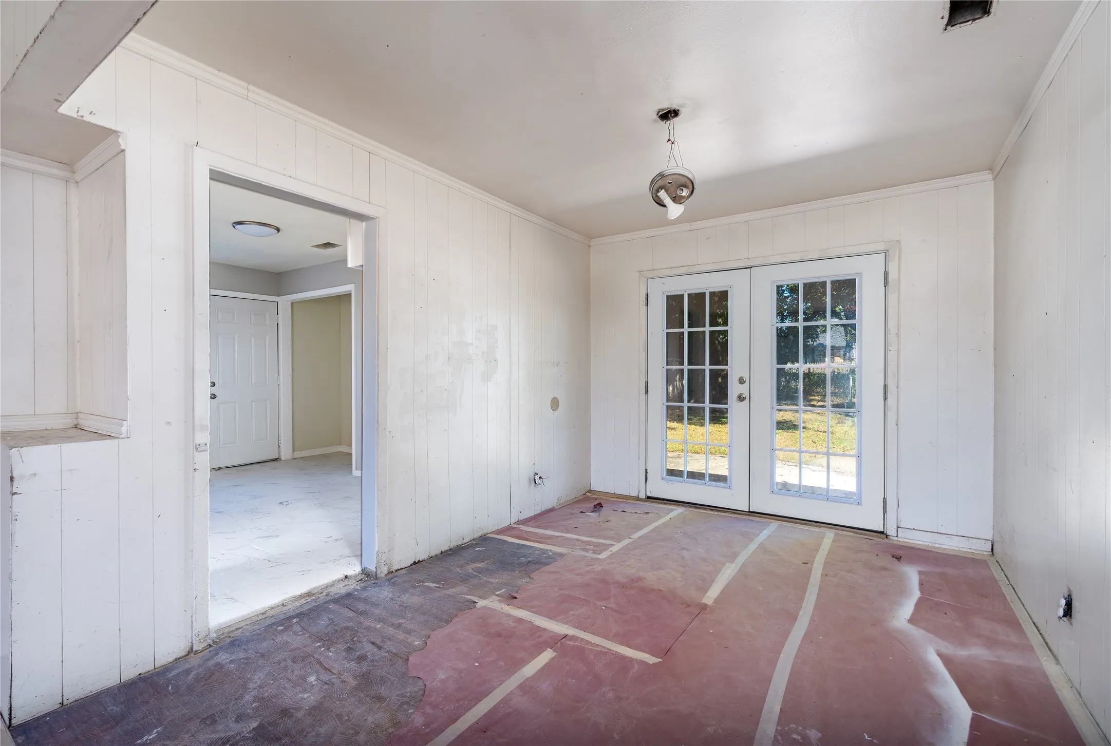 Single Family Residence For Sale in Dallas County , 2823 San Marcus Avenue, Dallas, Texas 75228, 4 Bedroom, 1 Bathroom, Garage spaces, 1,536 Sqft, built in 1955, mls#21407811, Real Estate Agent in Dallas, Homes For Sale in Dallas county, Homes For Sale in Dallas, Realtor in Dallas Texas, Real Estate Brokerage Independent Realty Texas, Luminita Cordes Realtor