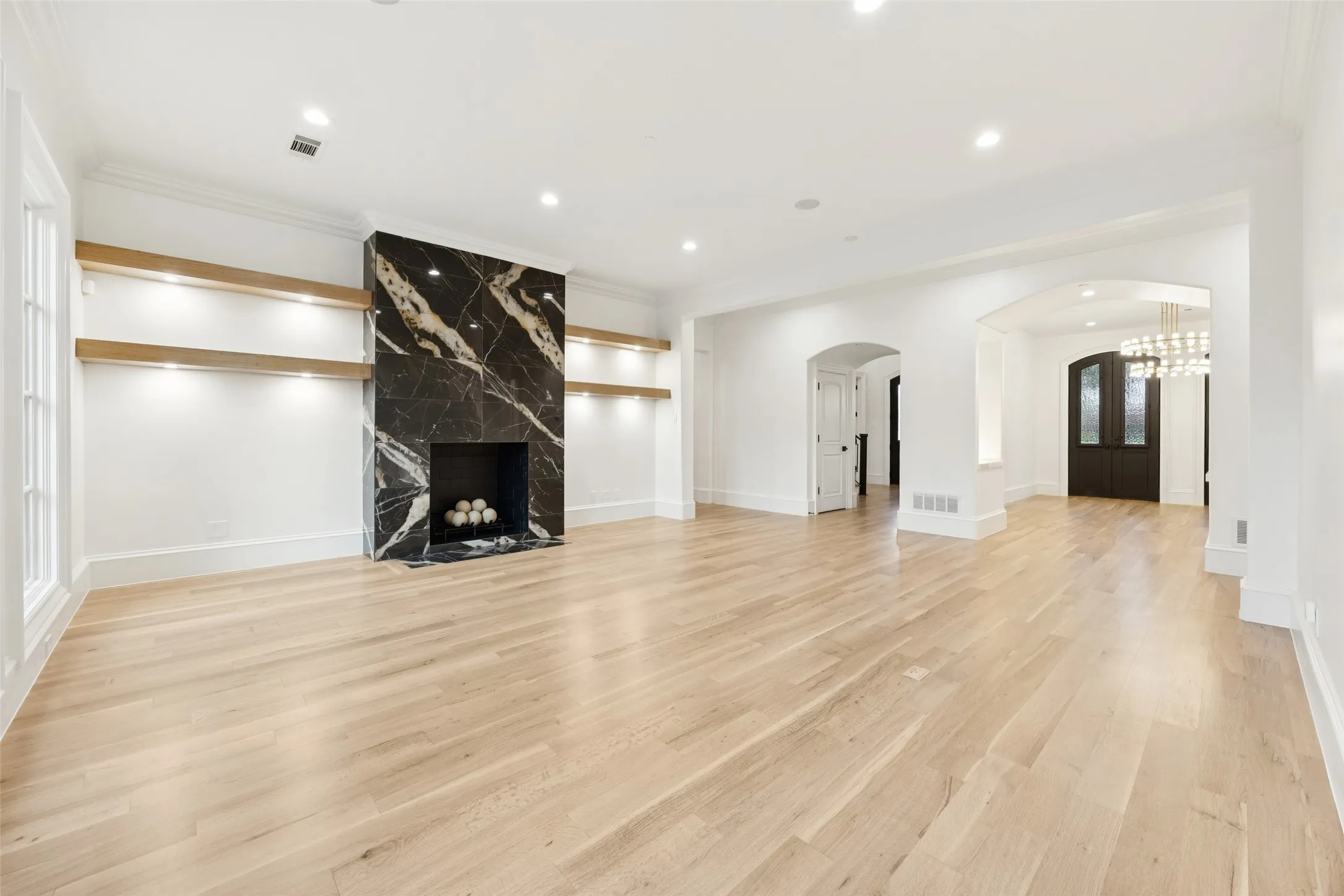 Single Family Residence For Sale in Tarrant County , 2000 White Wing Cove, Westlake, Texas 76262, 4 Bedroom, 5 Bathroom, 3 Garage spaces, 5,732 Sqft, built in 2004, mls#21407813, Real Estate Agent in Westlake, Homes For Sale in Tarrant county, Homes For Sale in Westlake, Realtor in Westlake Texas, Real Estate Brokerage Independent Realty Texas, Luminita Cordes Realtor