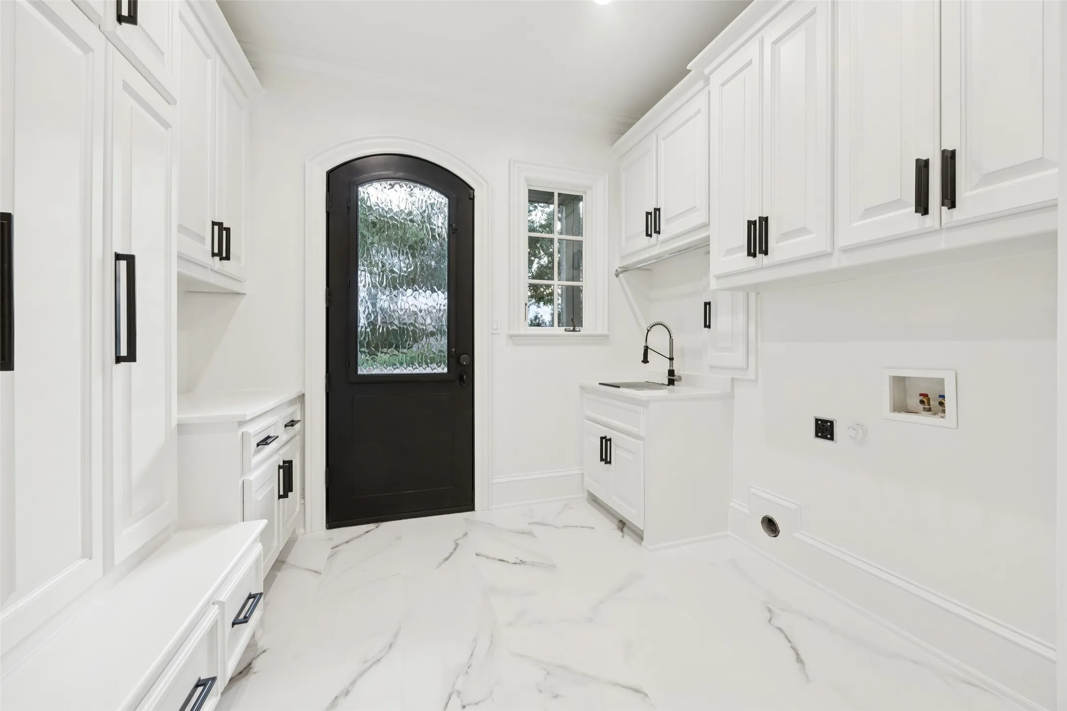 Single Family Residence For Sale in Tarrant County , 2000 White Wing Cove, Westlake, Texas 76262, 4 Bedroom, 5 Bathroom, 3 Garage spaces, 5,732 Sqft, built in 2004, mls#21407813, Real Estate Agent in Westlake, Homes For Sale in Tarrant county, Homes For Sale in Westlake, Realtor in Westlake Texas, Real Estate Brokerage Independent Realty Texas, Luminita Cordes Realtor