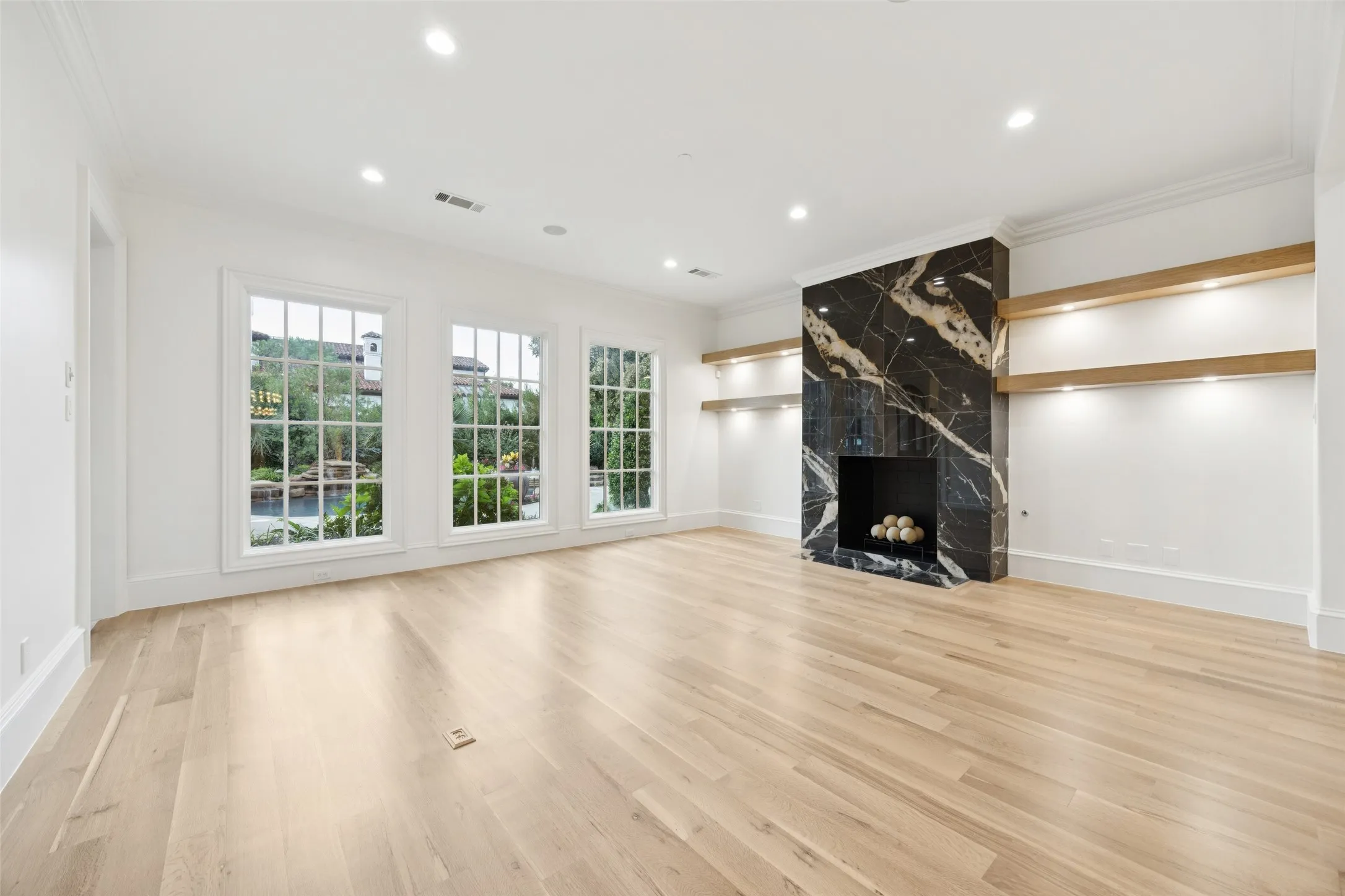 Single Family Residence For Sale in Tarrant County , 2000 White Wing Cove, Westlake, Texas 76262, 4 Bedroom, 5 Bathroom, 3 Garage spaces, 5,732 Sqft, built in 2004, mls#21407813, Real Estate Agent in Westlake, Homes For Sale in Tarrant county, Homes For Sale in Westlake, Realtor in Westlake Texas, Real Estate Brokerage Independent Realty Texas, Luminita Cordes Realtor