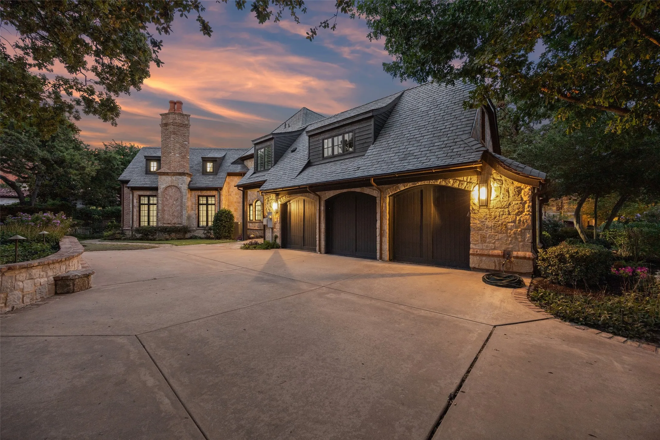 Single Family Residence For Sale in Tarrant County , 2000 White Wing Cove, Westlake, Texas 76262, 4 Bedroom, 5 Bathroom, 3 Garage spaces, 5,732 Sqft, built in 2004, mls#21407813, Real Estate Agent in Westlake, Homes For Sale in Tarrant county, Homes For Sale in Westlake, Realtor in Westlake Texas, Real Estate Brokerage Independent Realty Texas, Luminita Cordes Realtor