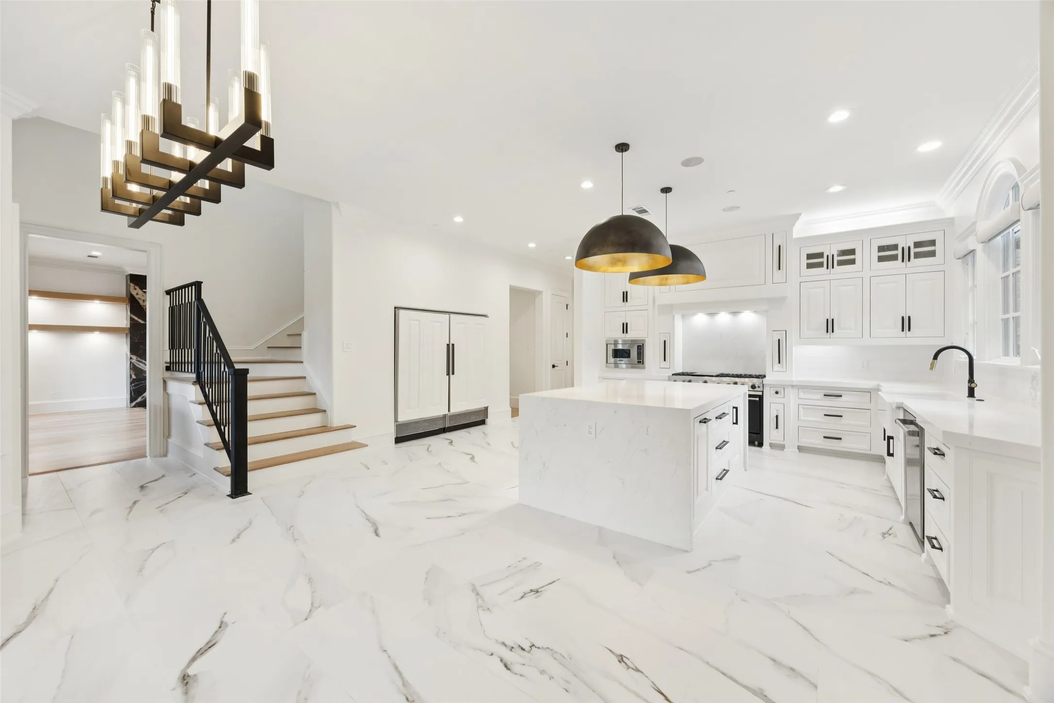 Single Family Residence For Sale in Tarrant County , 2000 White Wing Cove, Westlake, Texas 76262, 4 Bedroom, 5 Bathroom, 3 Garage spaces, 5,732 Sqft, built in 2004, mls#21407813, Real Estate Agent in Westlake, Homes For Sale in Tarrant county, Homes For Sale in Westlake, Realtor in Westlake Texas, Real Estate Brokerage Independent Realty Texas, Luminita Cordes Realtor