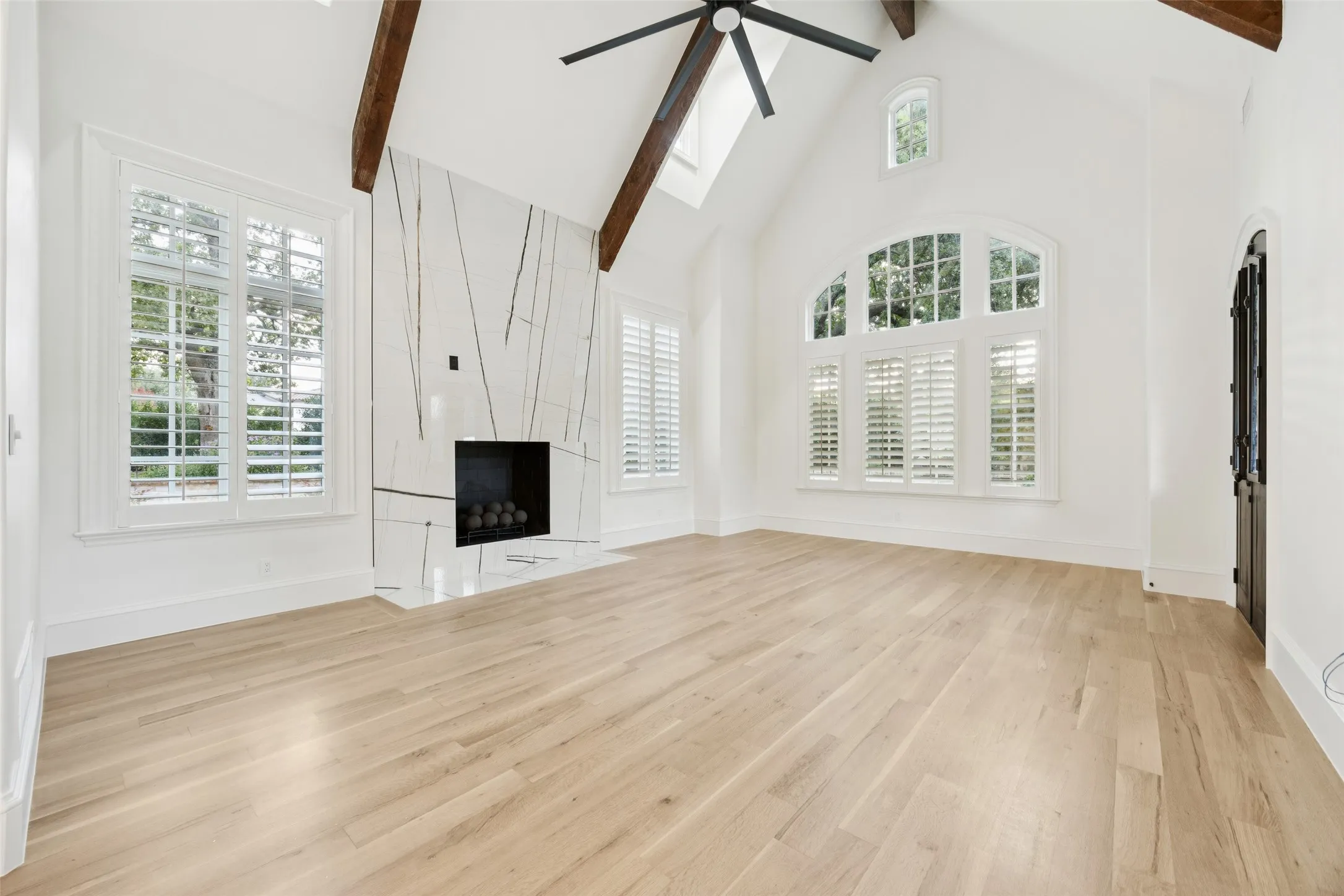 Single Family Residence For Sale in Tarrant County , 2000 White Wing Cove, Westlake, Texas 76262, 4 Bedroom, 5 Bathroom, 3 Garage spaces, 5,732 Sqft, built in 2004, mls#21407813, Real Estate Agent in Westlake, Homes For Sale in Tarrant county, Homes For Sale in Westlake, Realtor in Westlake Texas, Real Estate Brokerage Independent Realty Texas, Luminita Cordes Realtor