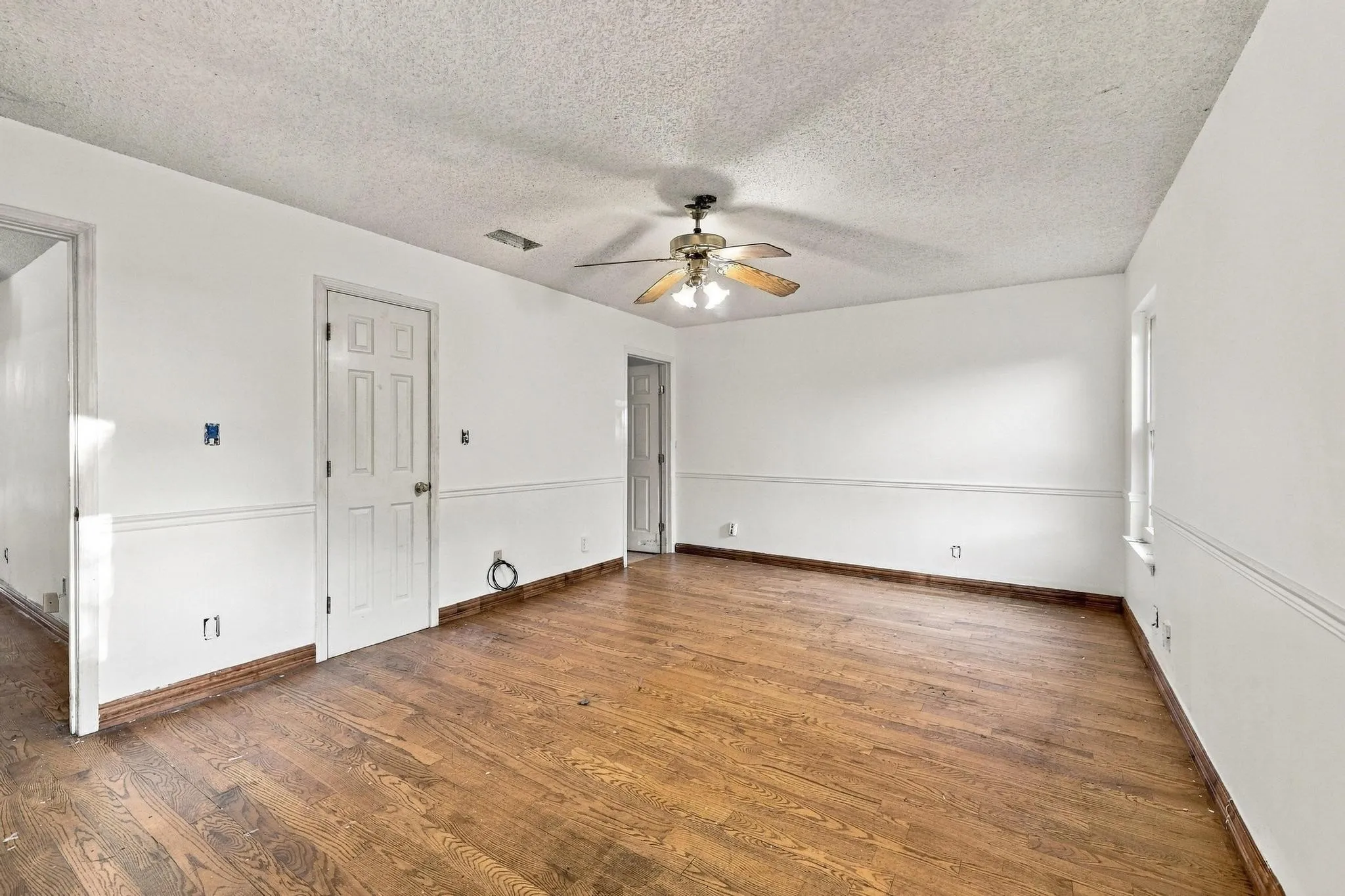 Single Family Residence For Sale in Rains County , 338 Egret Circle, East Tawakoni, Texas 75472, 4 Bedroom, 2 Bathroom, Garage spaces, 1,527 Sqft, built in 1989, mls#21405022, Real Estate Agent in East Tawakoni, Homes For Sale in Rains county, Homes For Sale in East Tawakoni, Realtor in East Tawakoni Texas, Real Estate Brokerage Independent Realty Texas, Luminita Cordes Realtor