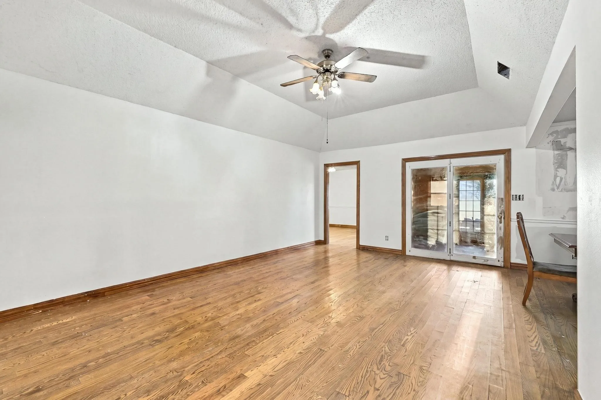 Single Family Residence For Sale in Rains County , 338 Egret Circle, East Tawakoni, Texas 75472, 4 Bedroom, 2 Bathroom, Garage spaces, 1,527 Sqft, built in 1989, mls#21405022, Real Estate Agent in East Tawakoni, Homes For Sale in Rains county, Homes For Sale in East Tawakoni, Realtor in East Tawakoni Texas, Real Estate Brokerage Independent Realty Texas, Luminita Cordes Realtor