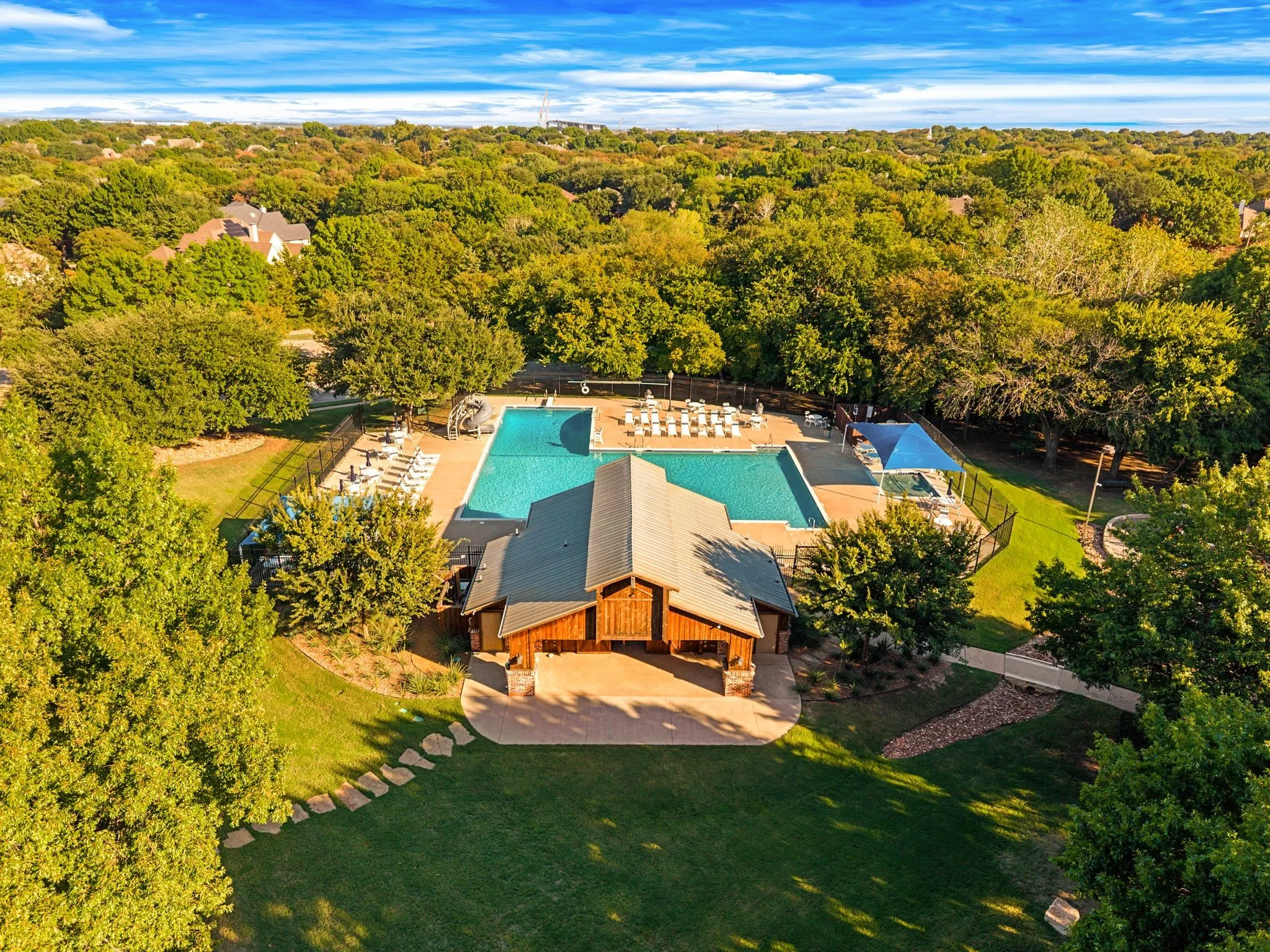 Single Family Residence For Sale in Collin County , 2100 Fleming Drive, Mc Kinney, Texas 75072, 5 Bedroom, 3 Bathroom, 3 Garage spaces, 3,090 Sqft, built in 1997, mls#21406204, Real Estate Agent in Mc Kinney, Homes For Sale in Collin county, Homes For Sale in Mc Kinney, Realtor in Mc Kinney Texas, Real Estate Brokerage Independent Realty Texas, Luminita Cordes Realtor