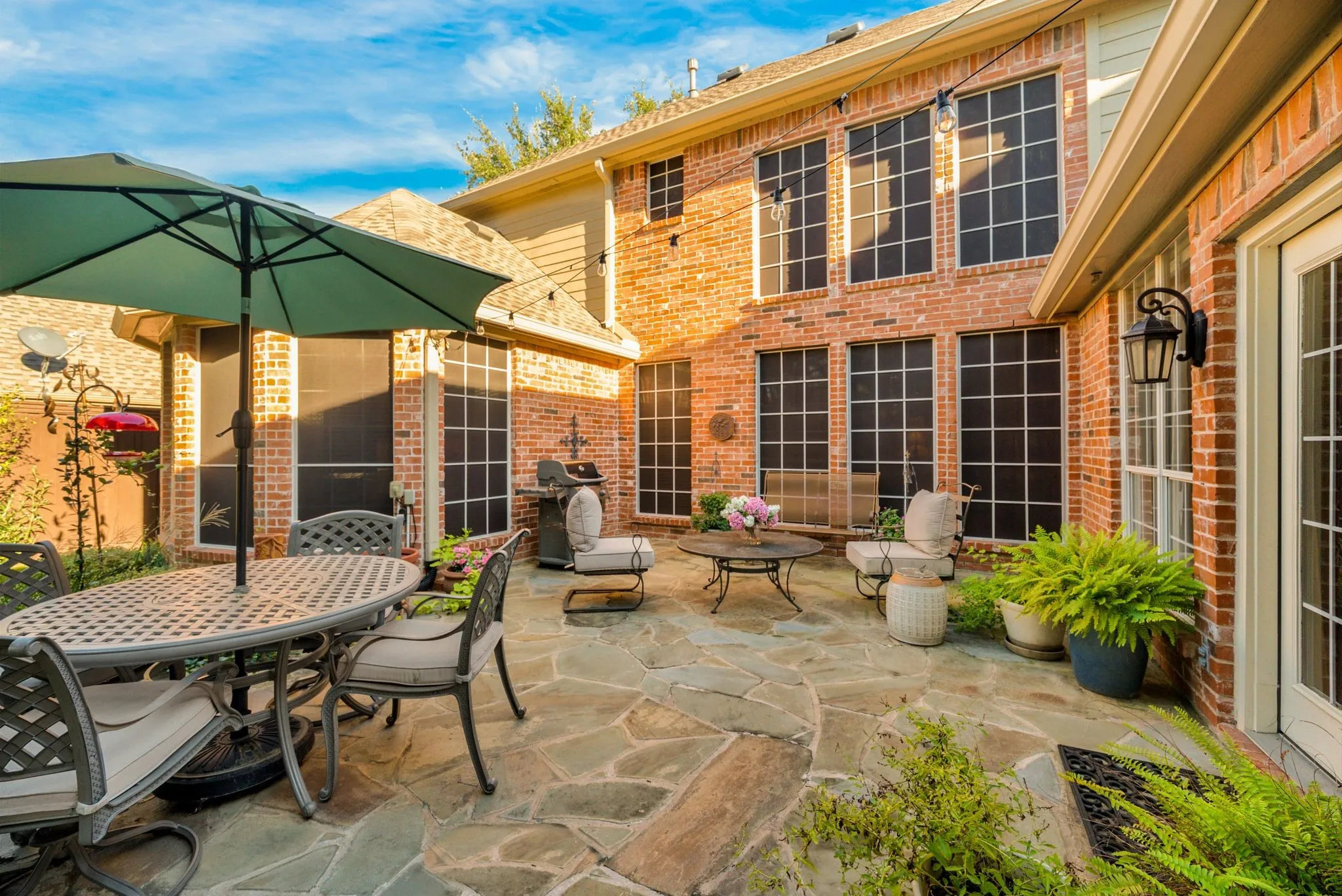 Single Family Residence For Sale in Collin County , 2100 Fleming Drive, Mc Kinney, Texas 75072, 5 Bedroom, 3 Bathroom, 3 Garage spaces, 3,090 Sqft, built in 1997, mls#21406204, Real Estate Agent in Mc Kinney, Homes For Sale in Collin county, Homes For Sale in Mc Kinney, Realtor in Mc Kinney Texas, Real Estate Brokerage Independent Realty Texas, Luminita Cordes Realtor