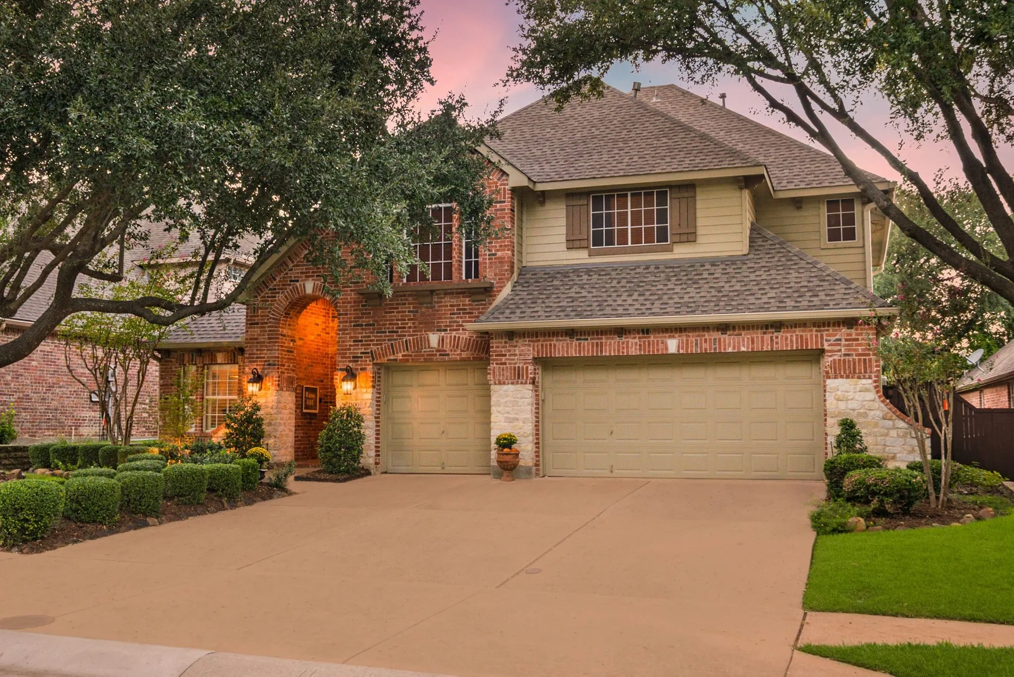 Single Family Residence For Sale in Collin County , 2100 Fleming Drive, Mc Kinney, Texas 75072, 5 Bedroom, 3 Bathroom, 3 Garage spaces, 3,090 Sqft, built in 1997, mls#21406204, Real Estate Agent in Mc Kinney, Homes For Sale in Collin county, Homes For Sale in Mc Kinney, Realtor in Mc Kinney Texas, Real Estate Brokerage Independent Realty Texas, Luminita Cordes Realtor