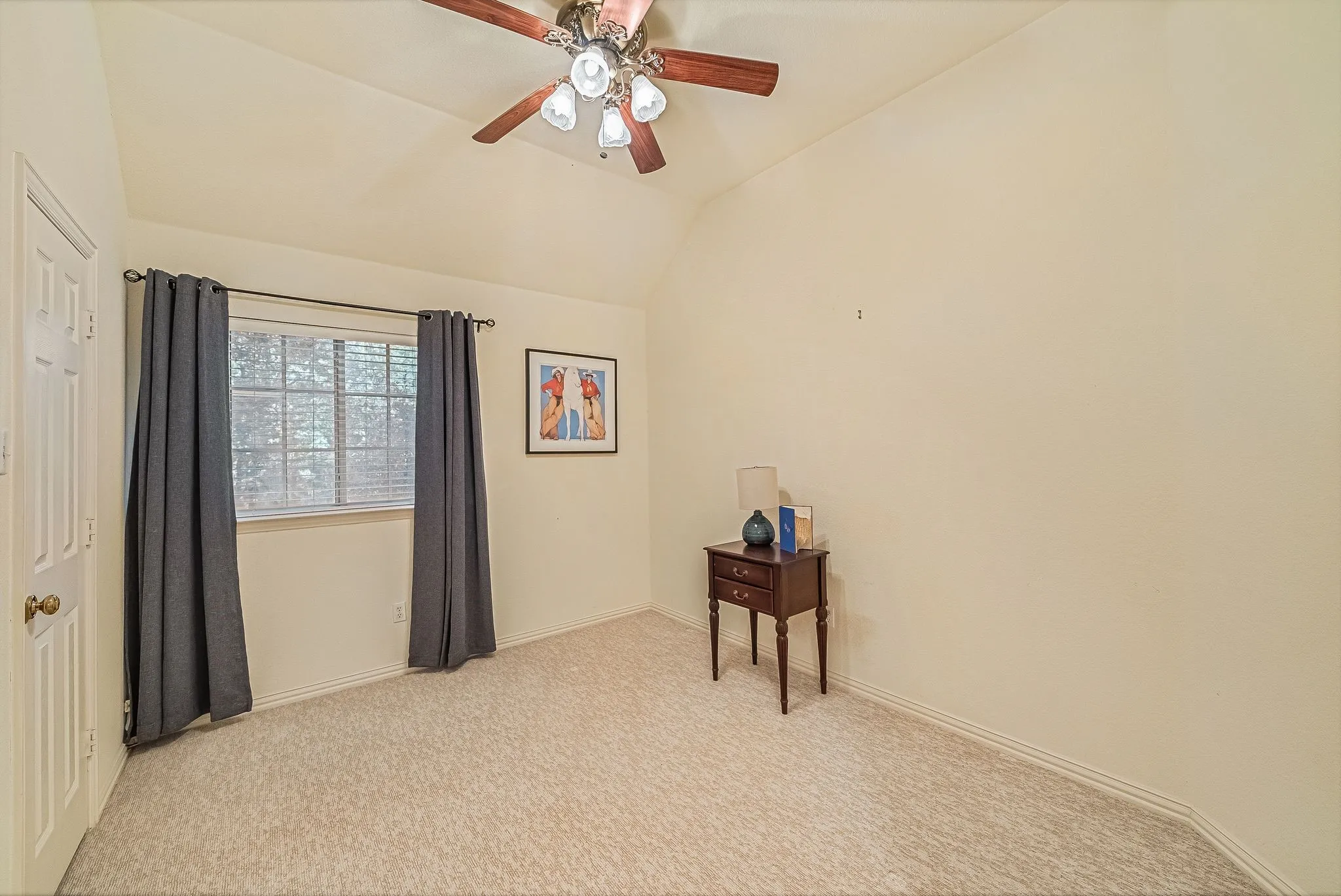 Single Family Residence For Sale in Collin County , 2100 Fleming Drive, Mc Kinney, Texas 75072, 5 Bedroom, 3 Bathroom, 3 Garage spaces, 3,090 Sqft, built in 1997, mls#21406204, Real Estate Agent in Mc Kinney, Homes For Sale in Collin county, Homes For Sale in Mc Kinney, Realtor in Mc Kinney Texas, Real Estate Brokerage Independent Realty Texas, Luminita Cordes Realtor