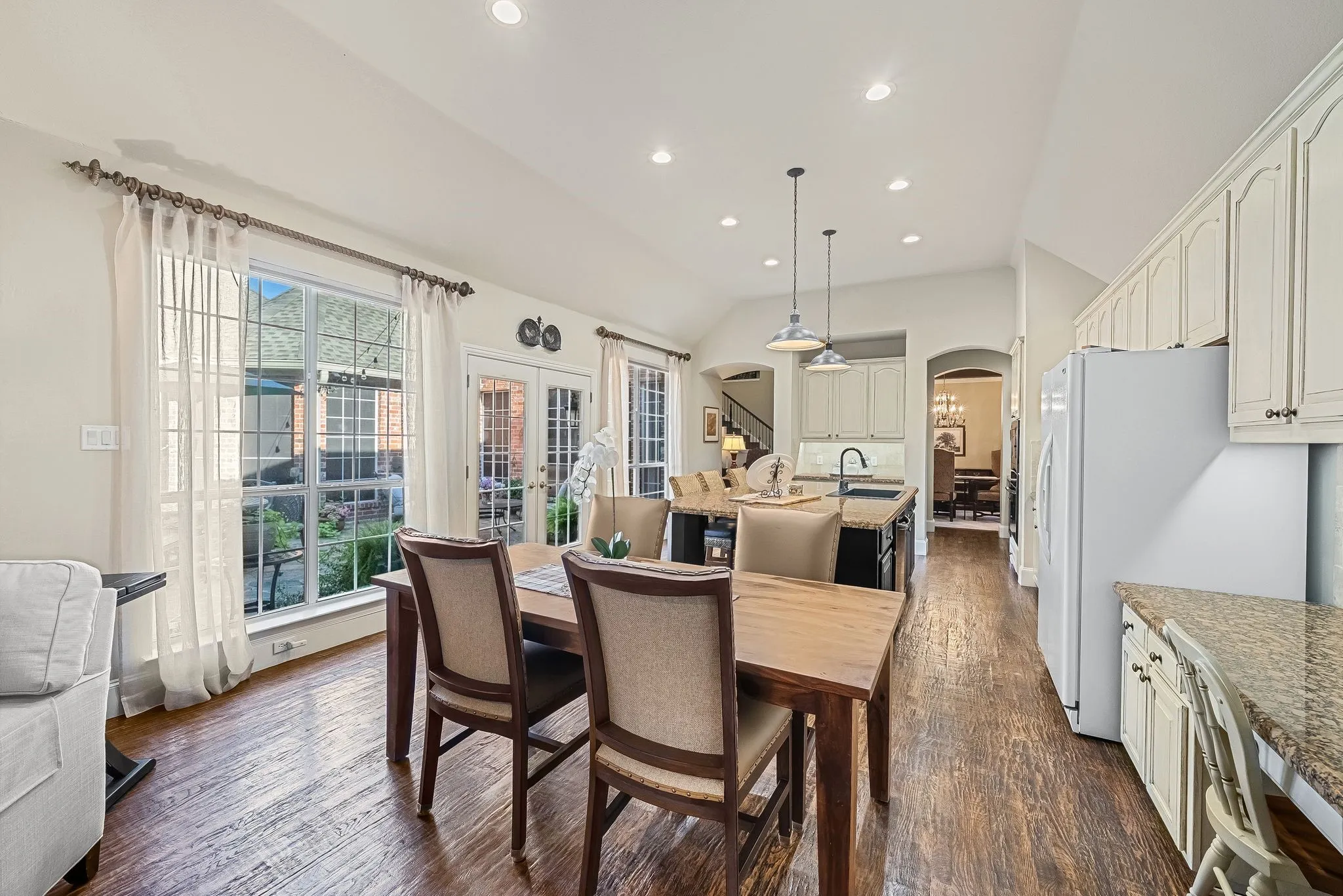Single Family Residence For Sale in Collin County , 2100 Fleming Drive, Mc Kinney, Texas 75072, 5 Bedroom, 3 Bathroom, 3 Garage spaces, 3,090 Sqft, built in 1997, mls#21406204, Real Estate Agent in Mc Kinney, Homes For Sale in Collin county, Homes For Sale in Mc Kinney, Realtor in Mc Kinney Texas, Real Estate Brokerage Independent Realty Texas, Luminita Cordes Realtor