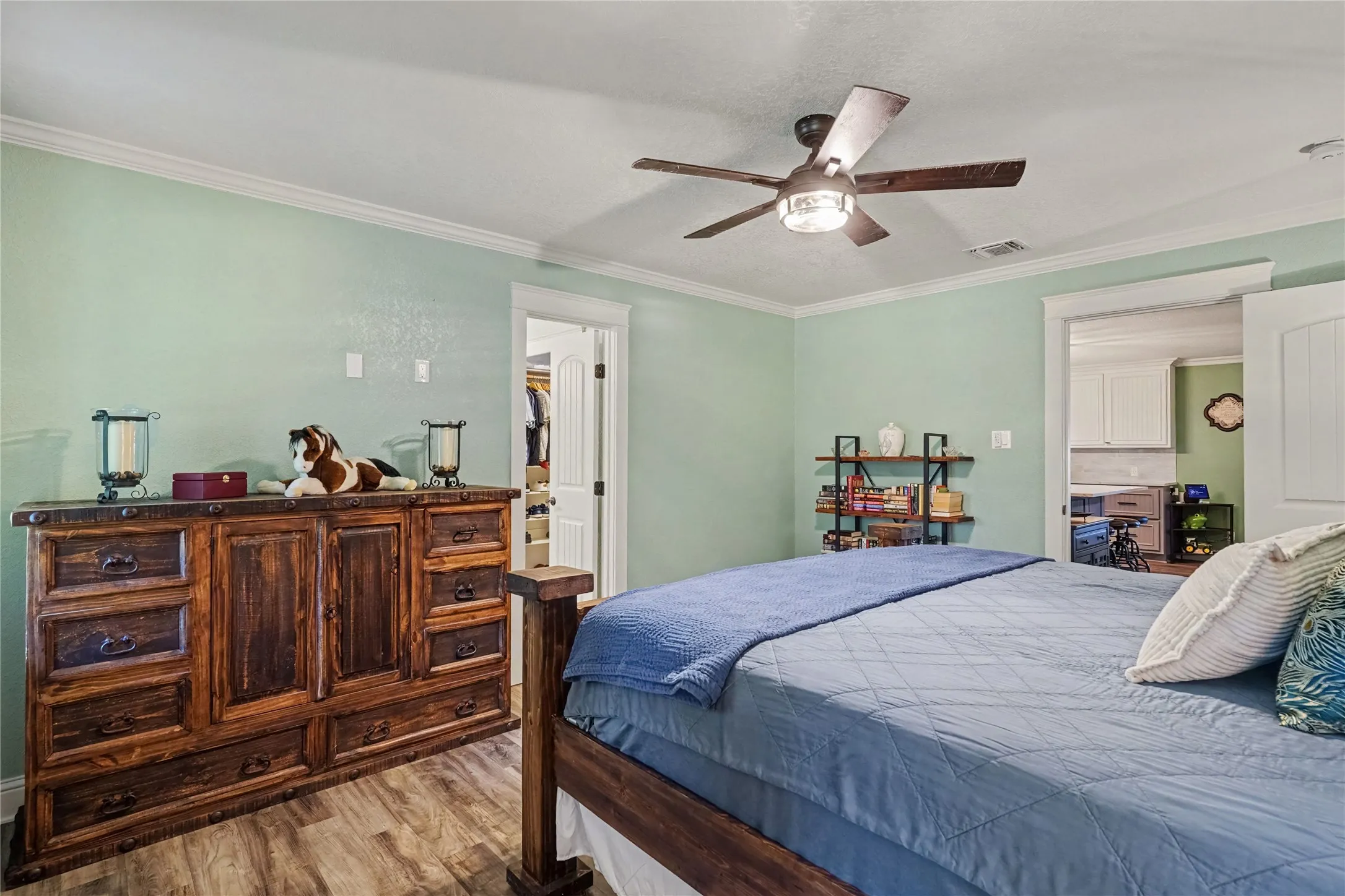 Single Family Residence For Sale in Johnson County , 5201 County Road 707, Alvarado, Texas 76009, 3 Bedroom, 2 Bathroom, 2 Garage spaces, 2,081 Sqft, built in 1968, mls#21403558, Real Estate Agent in Alvarado, Homes For Sale in Johnson county, Homes For Sale in Alvarado, Realtor in Alvarado Texas, Real Estate Brokerage Independent Realty Texas, Luminita Cordes Realtor