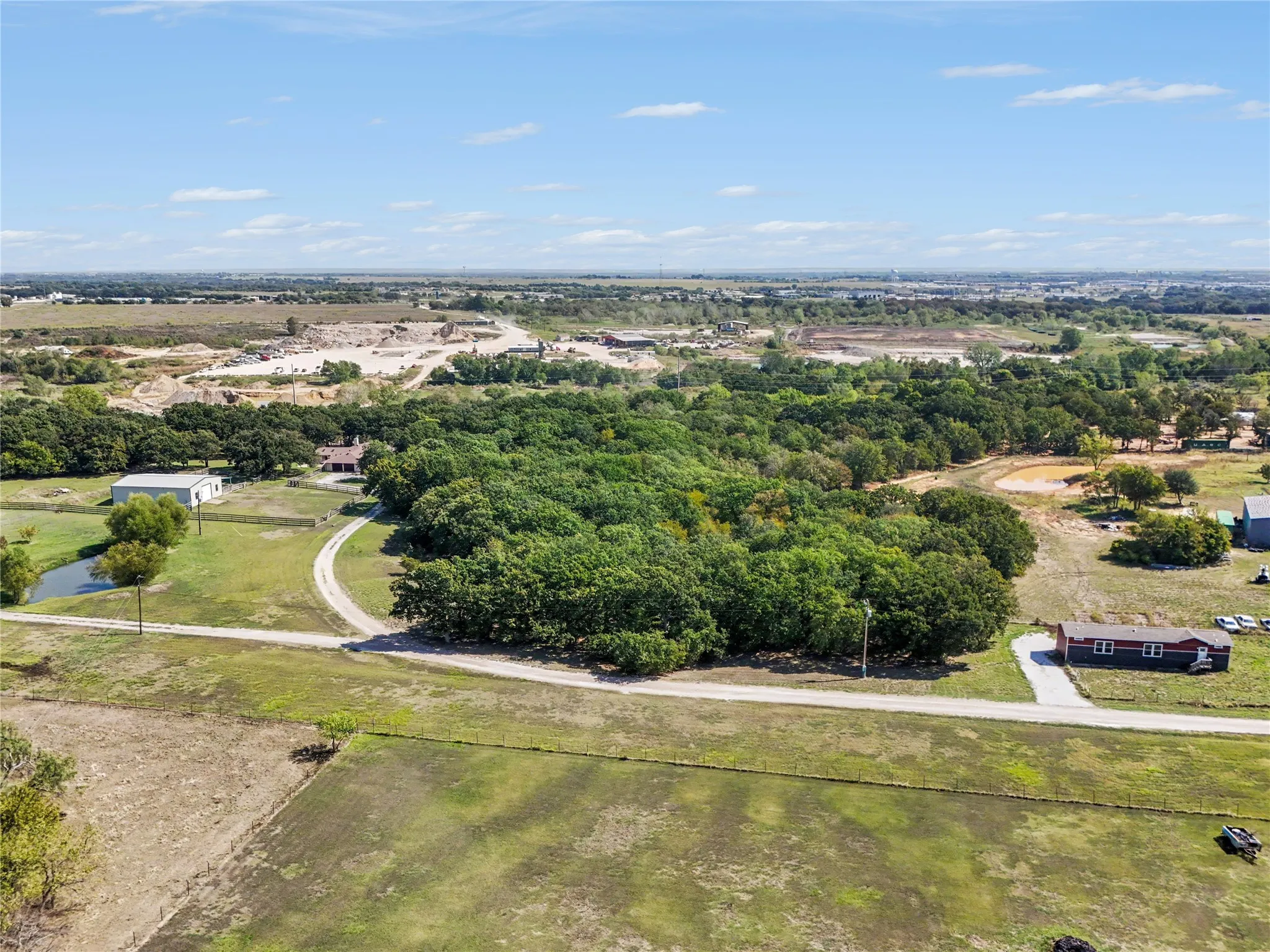 Single Family Residence For Sale in Johnson County , 5201 County Road 707, Alvarado, Texas 76009, 3 Bedroom, 2 Bathroom, 2 Garage spaces, 2,081 Sqft, built in 1968, mls#21403558, Real Estate Agent in Alvarado, Homes For Sale in Johnson county, Homes For Sale in Alvarado, Realtor in Alvarado Texas, Real Estate Brokerage Independent Realty Texas, Luminita Cordes Realtor