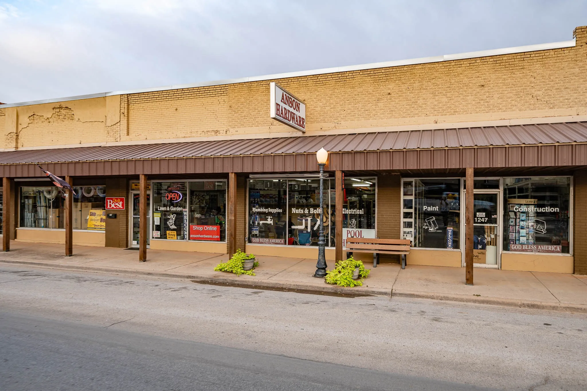 Business For Sale in Jones County , 1245 Commercial Avenue, Anson, Texas 79501, 0, 0, Garage spaces, 0 Sqft, built in 2020, mls#21407300, Real Estate Agent in Anson, Homes For Sale in Jones county, Homes For Sale in Anson, Realtor in Anson Texas, Real Estate Brokerage Independent Realty Texas, Luminita Cordes Realtor