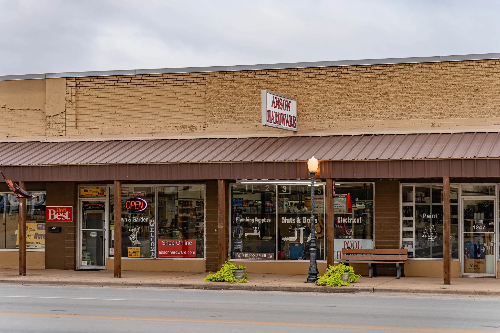 Business For Sale in Jones County , 1245 Commercial Avenue, Anson, Texas 79501, 0, 0, Garage spaces, 0 Sqft, built in 2020, mls#21407300, Real Estate Agent in Anson, Homes For Sale in Jones county, Homes For Sale in Anson, Realtor in Anson Texas, Real Estate Brokerage Independent Realty Texas, Luminita Cordes Realtor