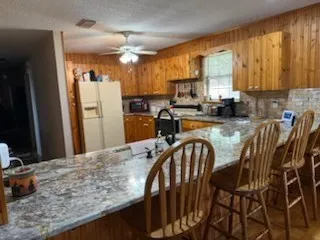 Single Family Residence For Sale in Clay County , 3772 Dewebber Road, Bowie, Texas 76230, 3 Bedroom, 2 Bathroom, 2 Garage spaces, 1,440 Sqft, built in 1999, mls#21403313, Real Estate Agent in Bowie, Homes For Sale in Clay county, Homes For Sale in Bowie, Realtor in Bowie Texas, Real Estate Brokerage Independent Realty Texas, Luminita Cordes Realtor