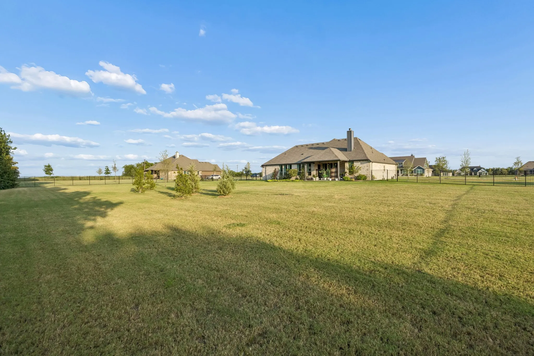 Single Family Residence For Sale in Grayson County , 330 Waterview Drive, Gunter, Texas 75058, 3 Bedroom, 2 Bathroom, 3 Garage spaces, 2,412 Sqft, built in 2024, mls#21407816, Real Estate Agent in Gunter, Homes For Sale in Grayson county, Homes For Sale in Gunter, Realtor in Gunter Texas, Real Estate Brokerage Independent Realty Texas, Luminita Cordes Realtor