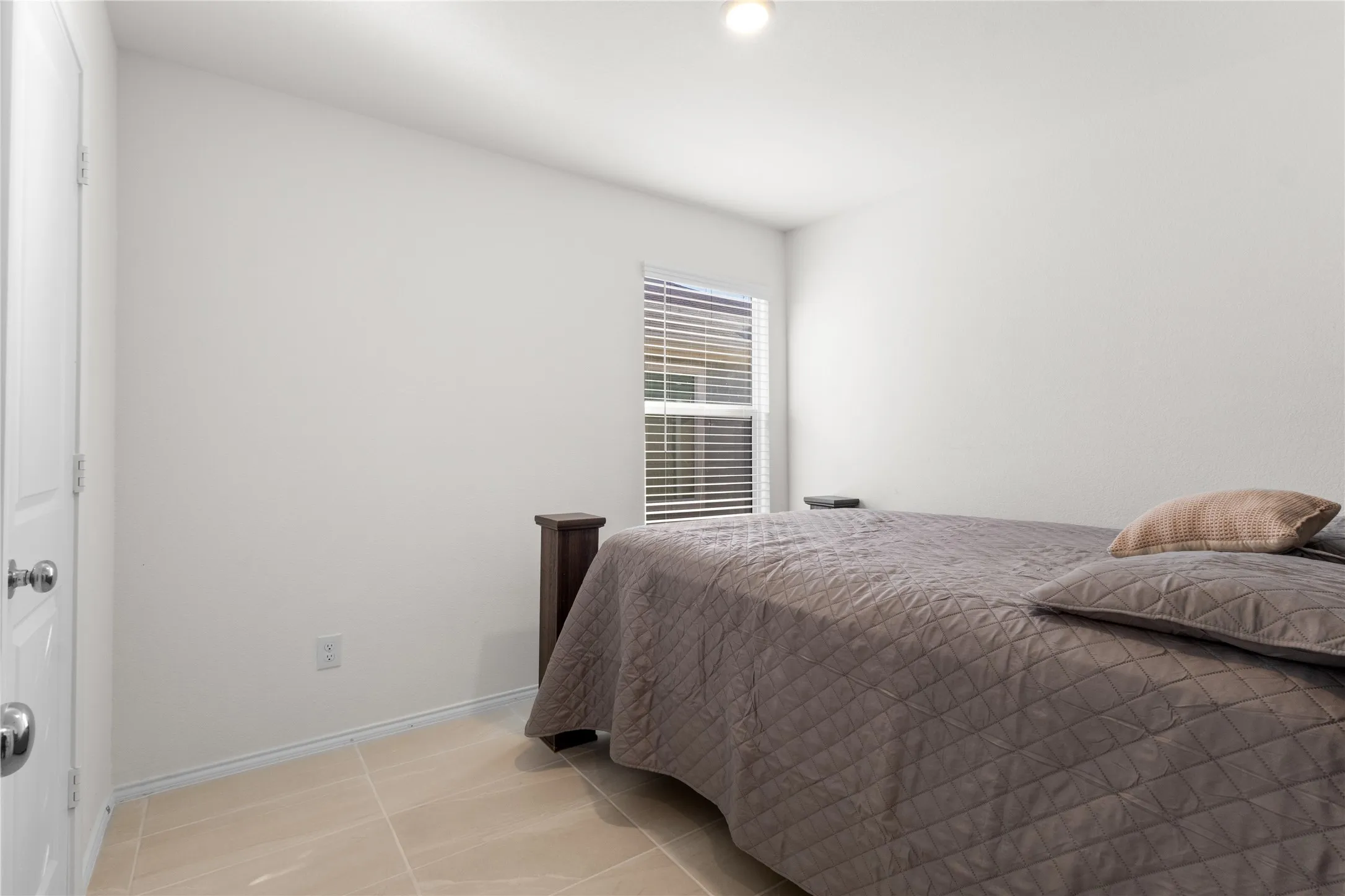 Single Family Residence For Rent in Ellis County , 451 Eagle Wind Way, Ferris, Texas 75125, 3 Bedroom, 2 Bathroom, Garage spaces, 1,043 Sqft, built in 2023, mls#21407265, Real Estate Agent in Ferris, Homes For Rent in Ellis county, Homes For Rent in Ferris, Realtor in Ferris Texas, Real Estate Brokerage Independent Realty Texas, Luminita Cordes Realtor