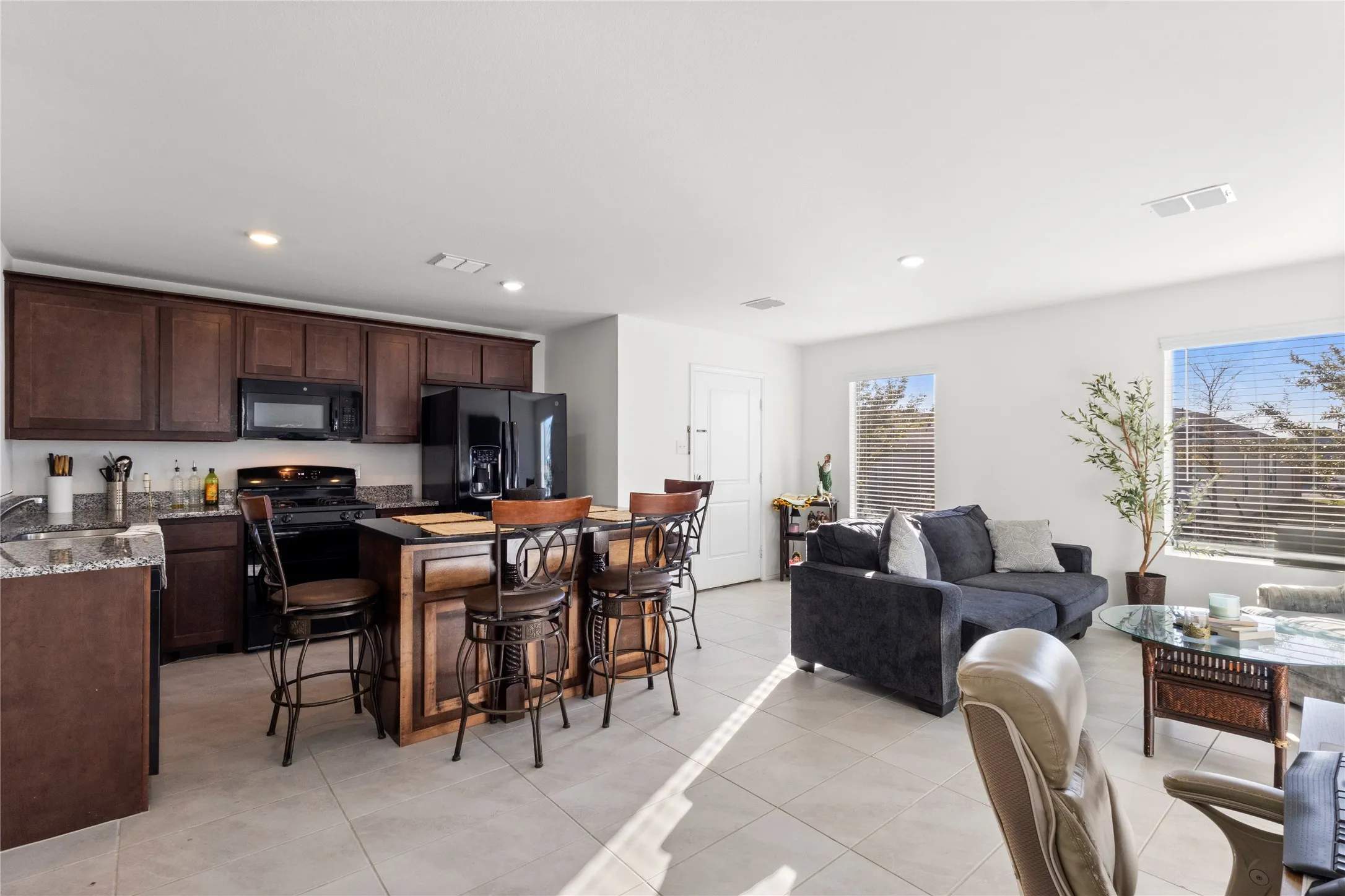 Single Family Residence For Rent in Ellis County , 451 Eagle Wind Way, Ferris, Texas 75125, 3 Bedroom, 2 Bathroom, Garage spaces, 1,043 Sqft, built in 2023, mls#21407265, Real Estate Agent in Ferris, Homes For Rent in Ellis county, Homes For Rent in Ferris, Realtor in Ferris Texas, Real Estate Brokerage Independent Realty Texas, Luminita Cordes Realtor