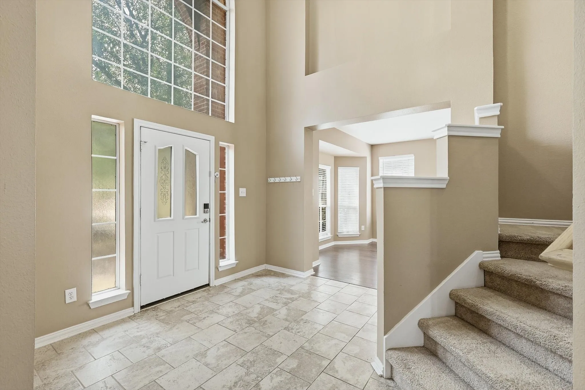 Single Family Residence For Sale in Tarrant County , 5445 Lake Powell Drive, Fort Worth, Texas 76137, 4 Bedroom, 3 Bathroom, 2 Garage spaces, 2,353 Sqft, built in 1993, mls#21407718, Real Estate Agent in Fort Worth, Homes For Sale in Tarrant county, Homes For Sale in Fort Worth, Realtor in Fort Worth Texas, Real Estate Brokerage Independent Realty Texas, Luminita Cordes Realtor