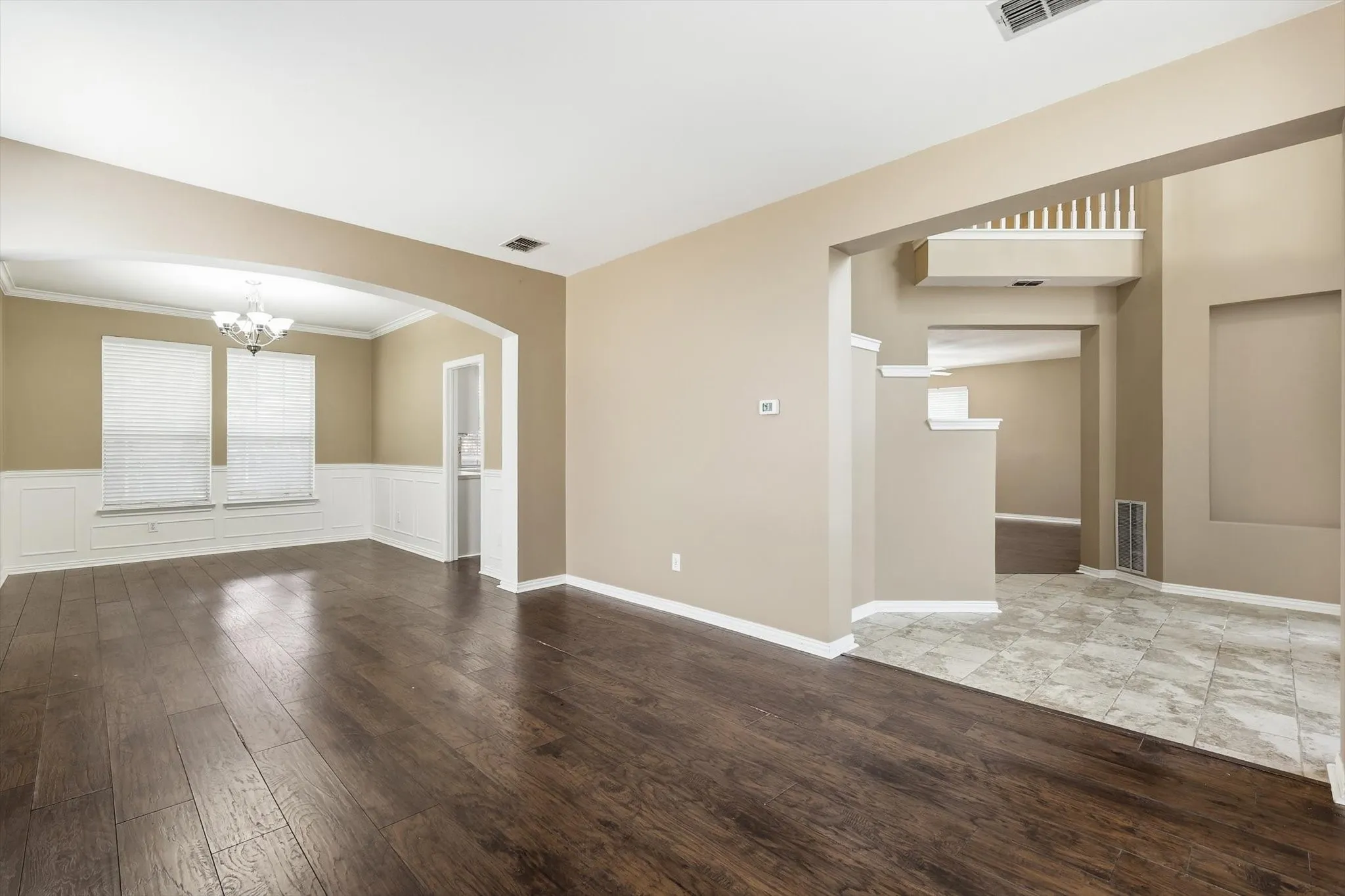 Single Family Residence For Sale in Tarrant County , 5445 Lake Powell Drive, Fort Worth, Texas 76137, 4 Bedroom, 3 Bathroom, 2 Garage spaces, 2,353 Sqft, built in 1993, mls#21407718, Real Estate Agent in Fort Worth, Homes For Sale in Tarrant county, Homes For Sale in Fort Worth, Realtor in Fort Worth Texas, Real Estate Brokerage Independent Realty Texas, Luminita Cordes Realtor
