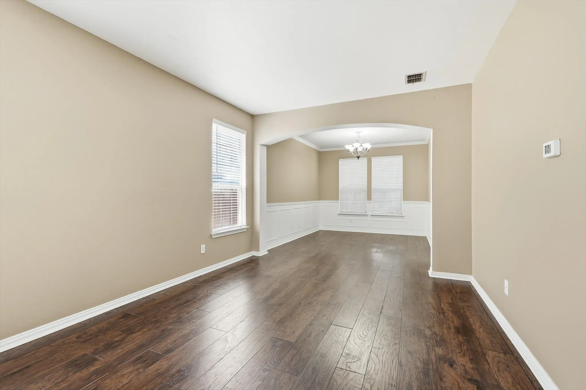 Single Family Residence For Sale in Tarrant County , 5445 Lake Powell Drive, Fort Worth, Texas 76137, 4 Bedroom, 3 Bathroom, 2 Garage spaces, 2,353 Sqft, built in 1993, mls#21407718, Real Estate Agent in Fort Worth, Homes For Sale in Tarrant county, Homes For Sale in Fort Worth, Realtor in Fort Worth Texas, Real Estate Brokerage Independent Realty Texas, Luminita Cordes Realtor