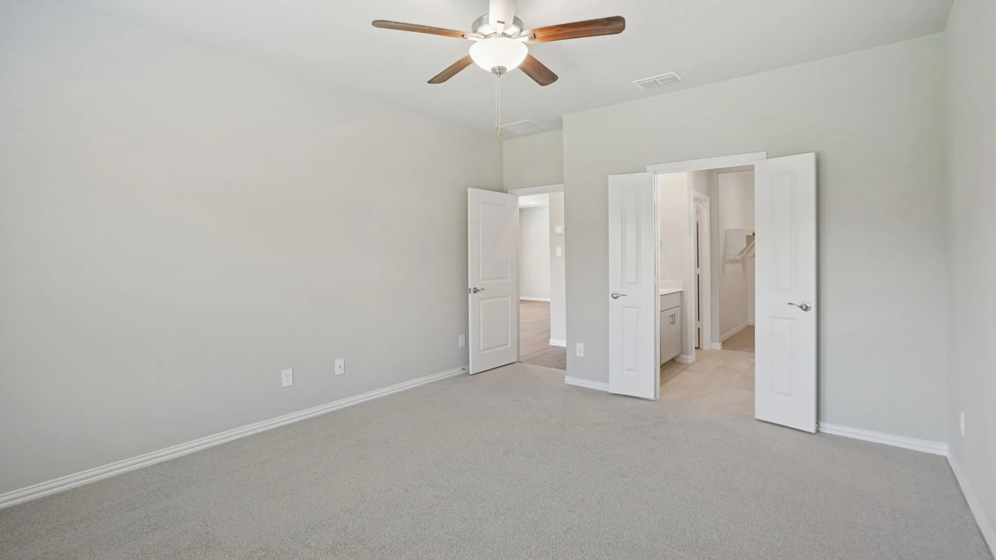 Photo is not of the actual home, but is an inspirational photo of builder’s model home and may depict options, furnishings, and/or decorator features that are not included.
