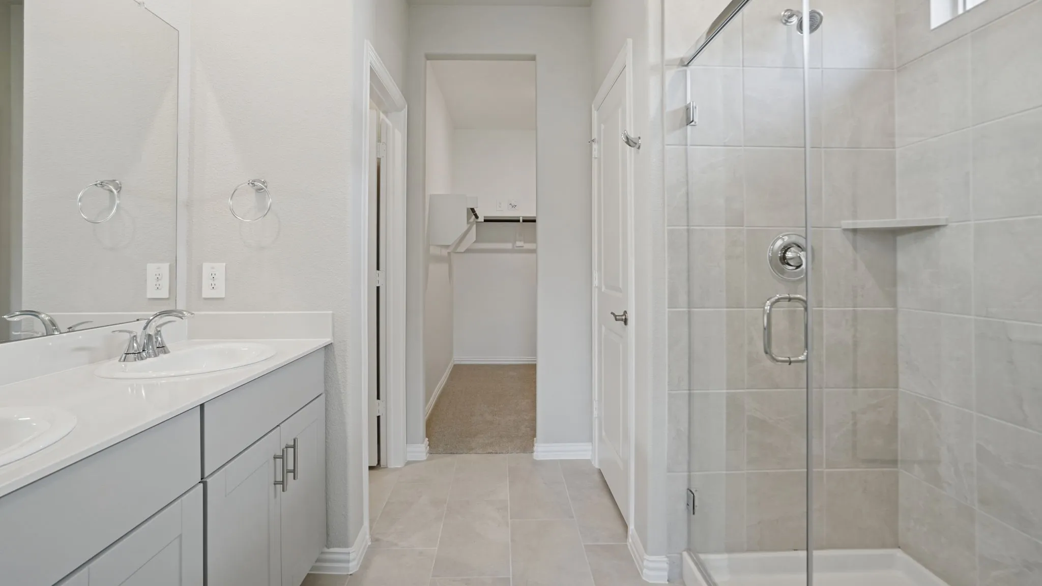 Photo is not of the actual home, but is an inspirational photo of builder’s model home and may depict options, furnishings, and/or decorator features that are not included.