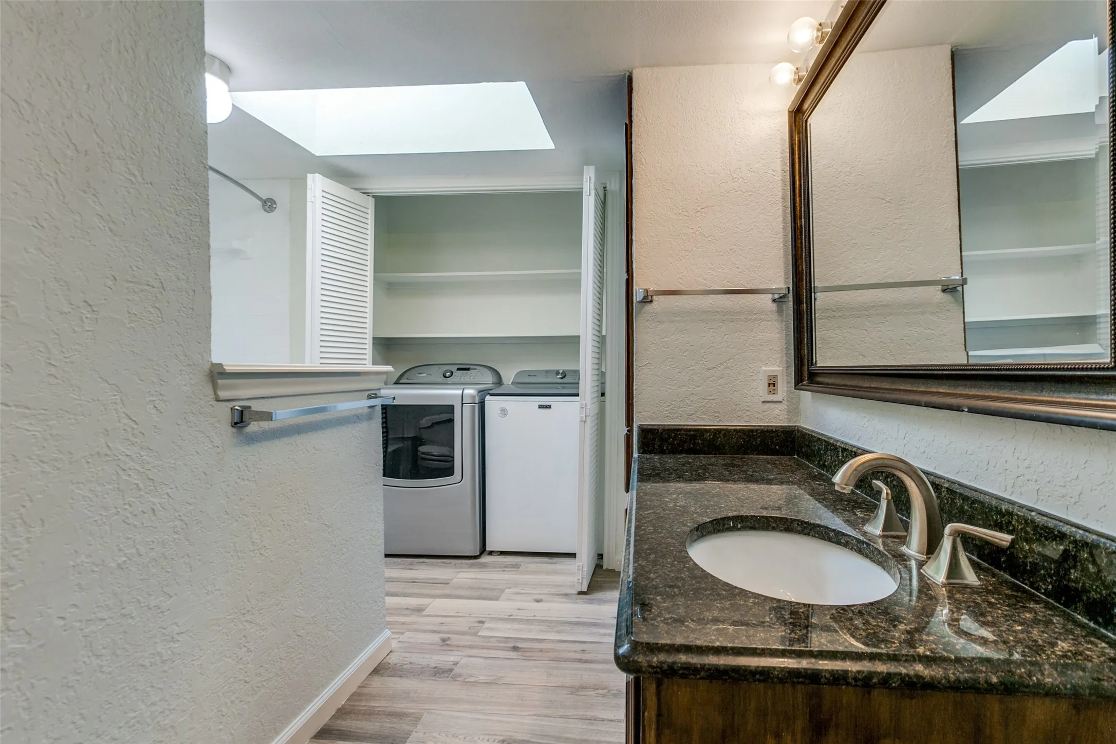 Condominium For Rent in Dallas County , 14277 Preston Road 133, Dallas, Texas 75254, 1 Bedroom, 1 Bathroom, Garage spaces, 546 Sqft, built in 1982, mls#21407666, Real Estate Agent in Dallas, Homes For Rent in Dallas county, Homes For Rent in Dallas, Realtor in Dallas Texas, Real Estate Brokerage Independent Realty Texas, Luminita Cordes Realtor