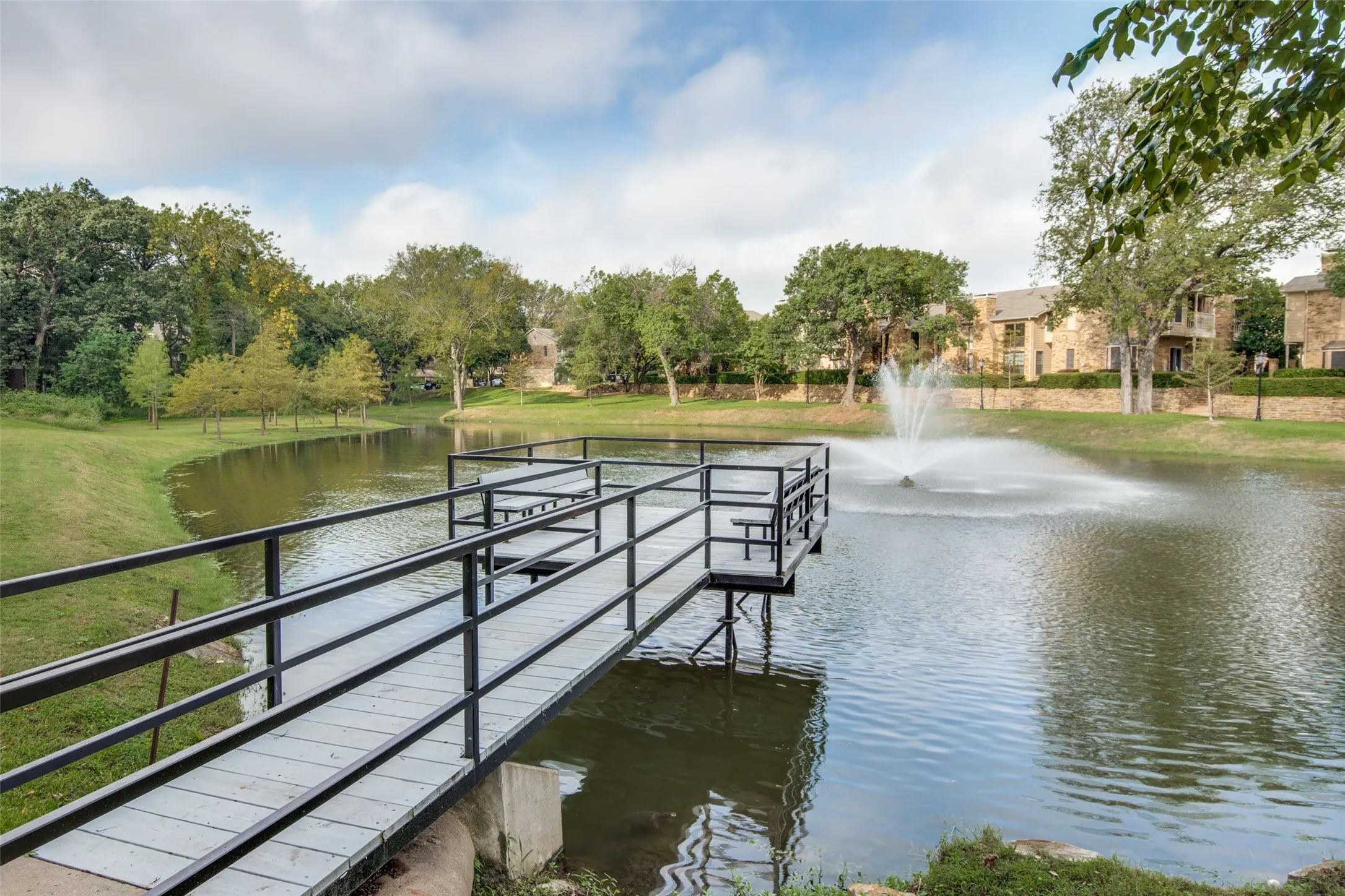 Condominium For Rent in Dallas County , 14277 Preston Road 133, Dallas, Texas 75254, 1 Bedroom, 1 Bathroom, Garage spaces, 546 Sqft, built in 1982, mls#21407666, Real Estate Agent in Dallas, Homes For Rent in Dallas county, Homes For Rent in Dallas, Realtor in Dallas Texas, Real Estate Brokerage Independent Realty Texas, Luminita Cordes Realtor