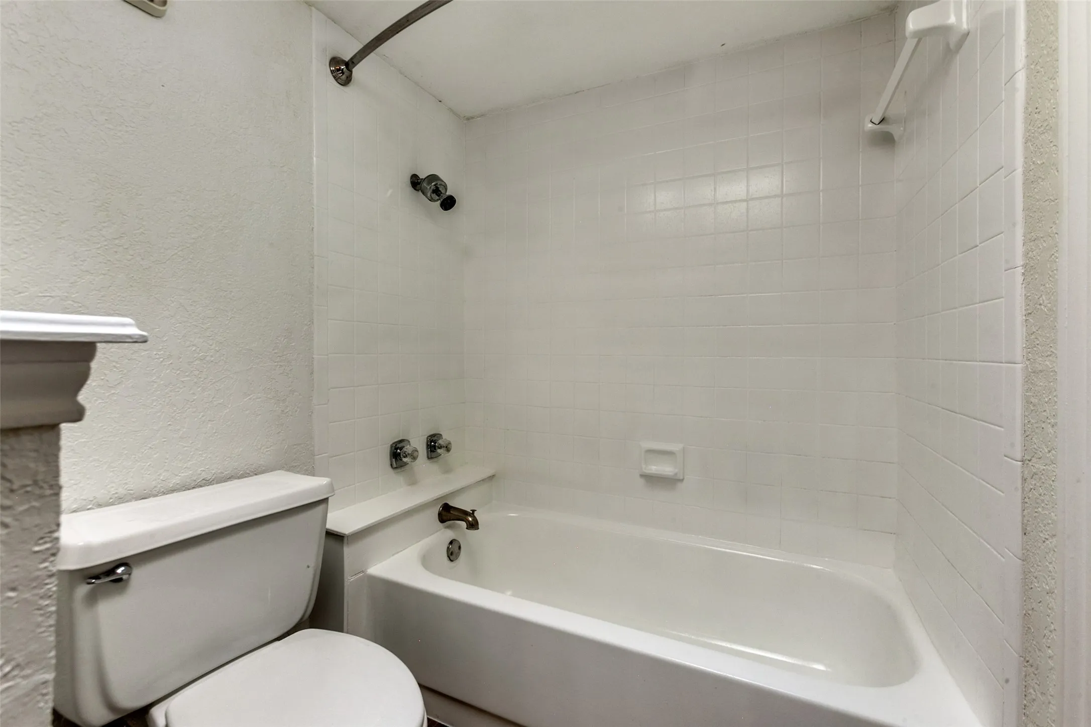 Condominium For Rent in Dallas County , 14277 Preston Road 133, Dallas, Texas 75254, 1 Bedroom, 1 Bathroom, Garage spaces, 546 Sqft, built in 1982, mls#21407666, Real Estate Agent in Dallas, Homes For Rent in Dallas county, Homes For Rent in Dallas, Realtor in Dallas Texas, Real Estate Brokerage Independent Realty Texas, Luminita Cordes Realtor