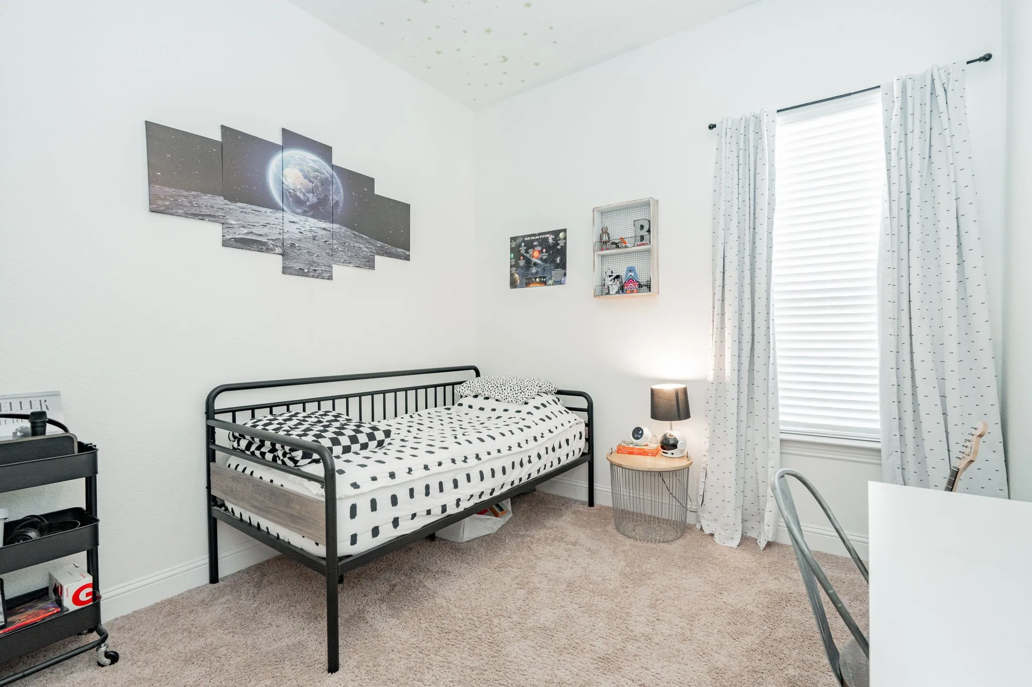 Single Family Residence For Rent in Rockwall County , 2620 Sabine Circle, Royse City, Texas 75189, 4 Bedroom, 2 Bathroom, 2 Garage spaces, 2,010 Sqft, built in 2015, mls#21407822, Real Estate Agent in Royse City, Homes For Rent in Rockwall county, Homes For Rent in Royse City, Realtor in Royse City Texas, Real Estate Brokerage Independent Realty Texas, Luminita Cordes Realtor