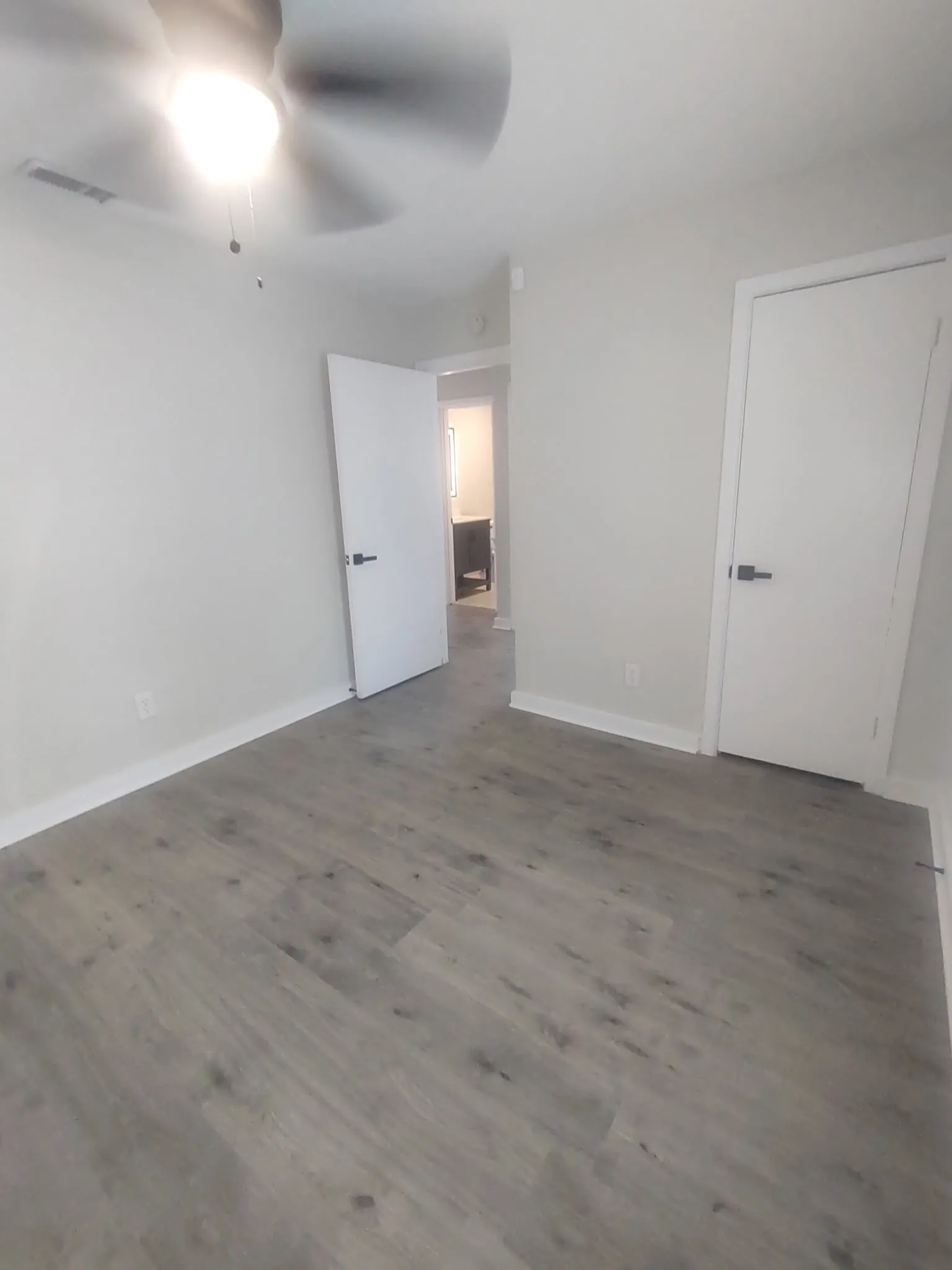Single Family Residence For Sale in Dallas County , 1332 Ridgeview Street, Mesquite, Texas 75149, 4 Bedroom, 2 Bathroom, Garage spaces, 1,344 Sqft, built in 1956, mls#21404573, Real Estate Agent in Mesquite, Homes For Sale in Dallas county, Homes For Sale in Mesquite, Realtor in Mesquite Texas, Real Estate Brokerage Independent Realty Texas, Luminita Cordes Realtor