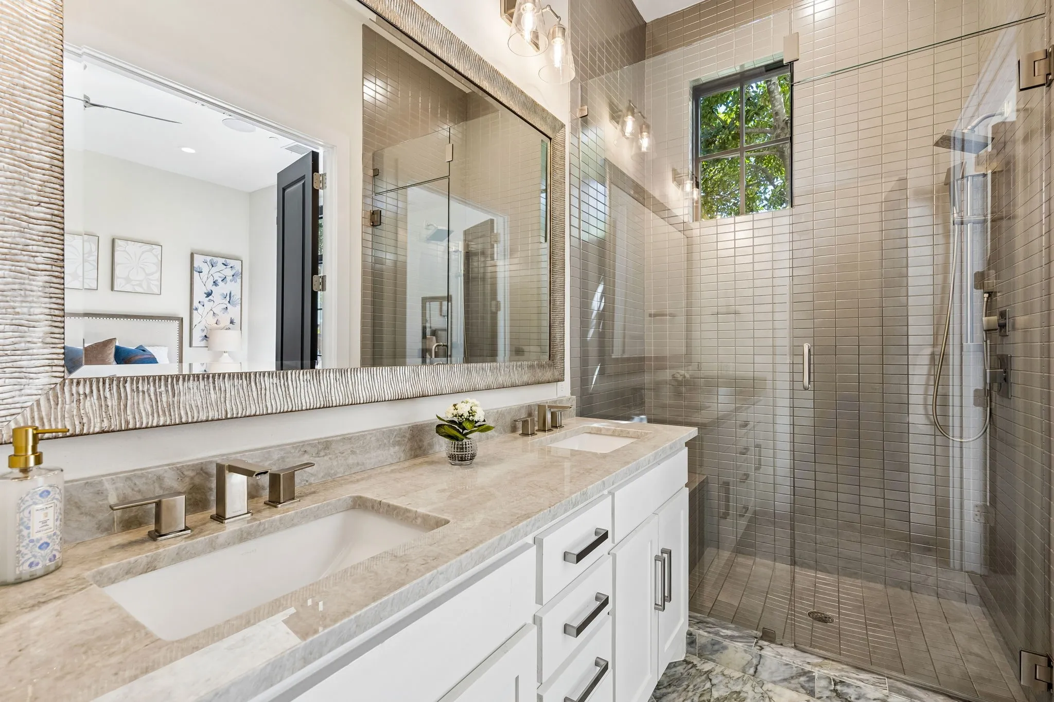 Downstairs-Bathroom