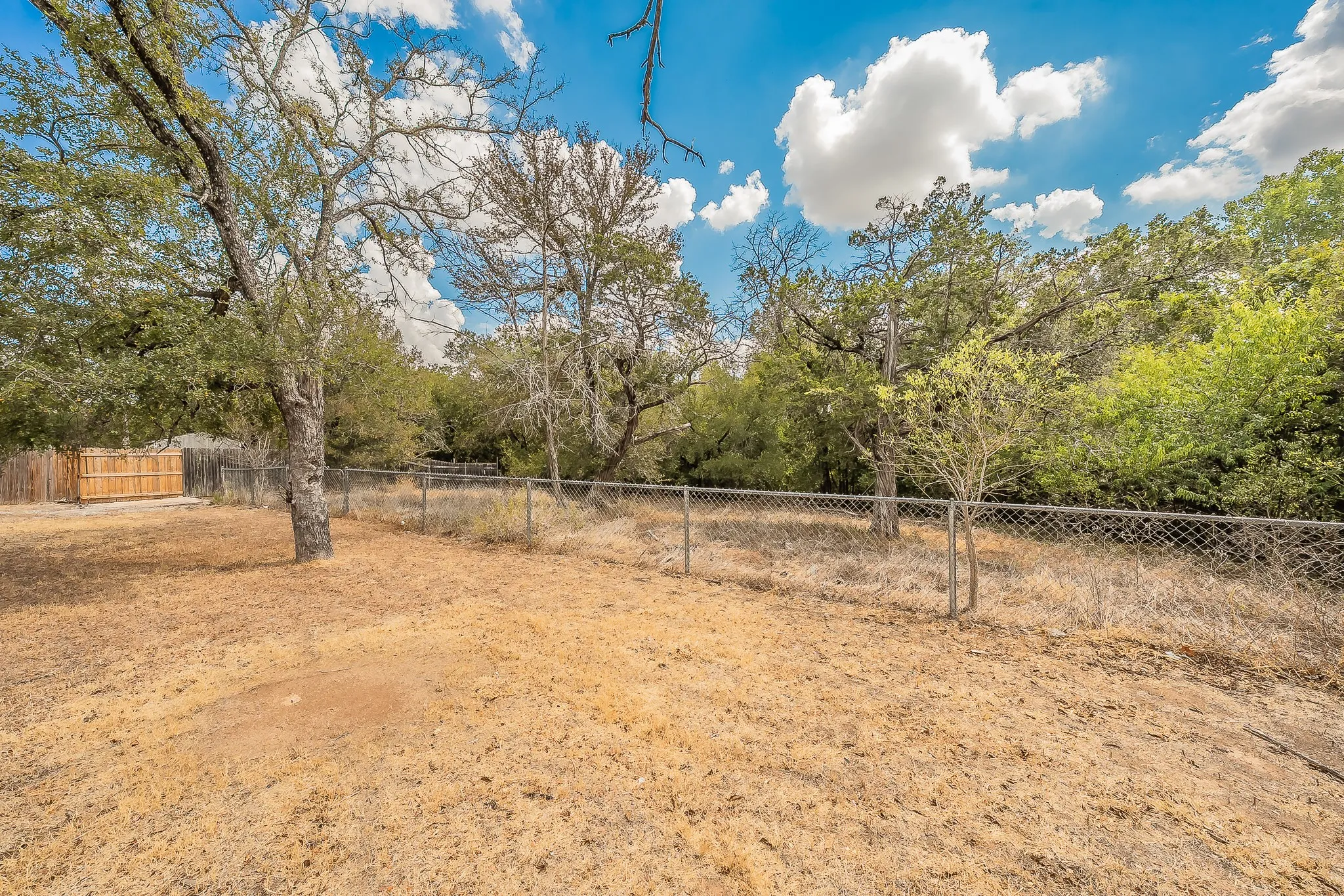 Single Family Residence For Sale in Somervell County , 307 Ross Avenue, Glen Rose, Texas 76043, 4 Bedroom, 2 Bathroom, Garage spaces, 2,056 Sqft, built in 0, mls#21368285, Real Estate Agent in Glen Rose, Homes For Sale in Somervell county, Homes For Sale in Glen Rose, Realtor in Glen Rose Texas, Real Estate Brokerage Independent Realty Texas, Luminita Cordes Realtor