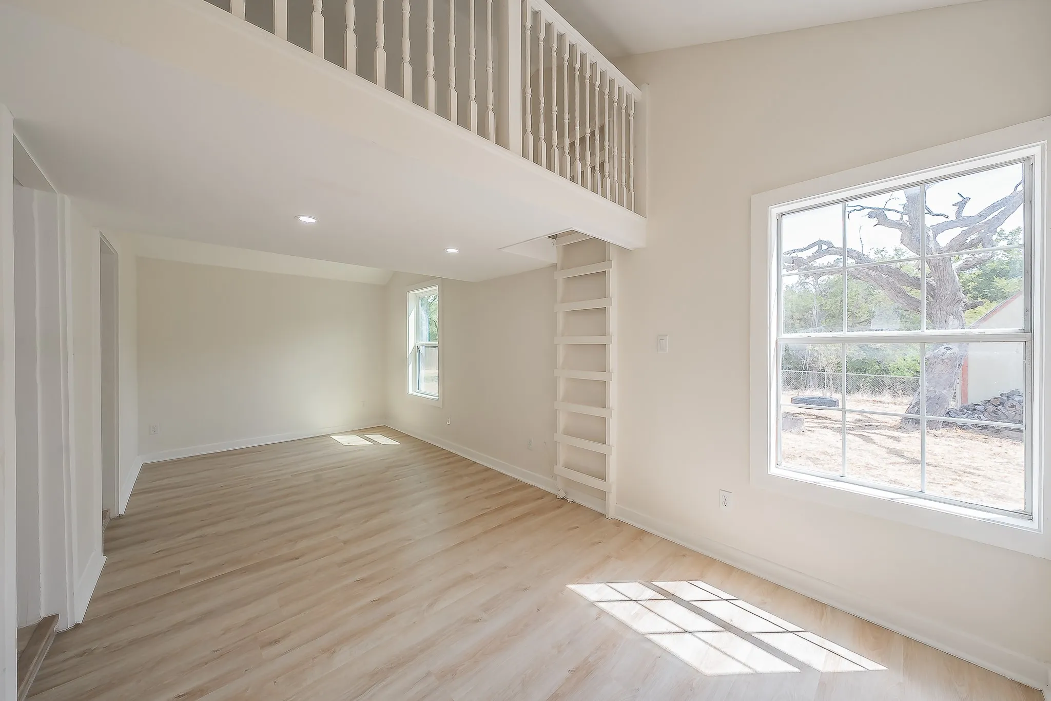 Single Family Residence For Sale in Somervell County , 307 Ross Avenue, Glen Rose, Texas 76043, 4 Bedroom, 2 Bathroom, Garage spaces, 2,056 Sqft, built in 0, mls#21368285, Real Estate Agent in Glen Rose, Homes For Sale in Somervell county, Homes For Sale in Glen Rose, Realtor in Glen Rose Texas, Real Estate Brokerage Independent Realty Texas, Luminita Cordes Realtor