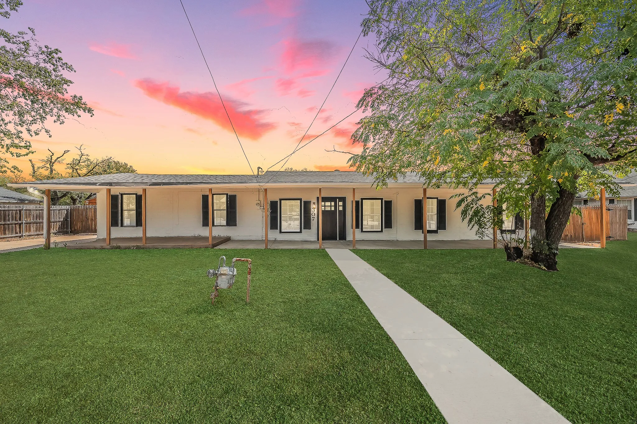 Single Family Residence For Sale