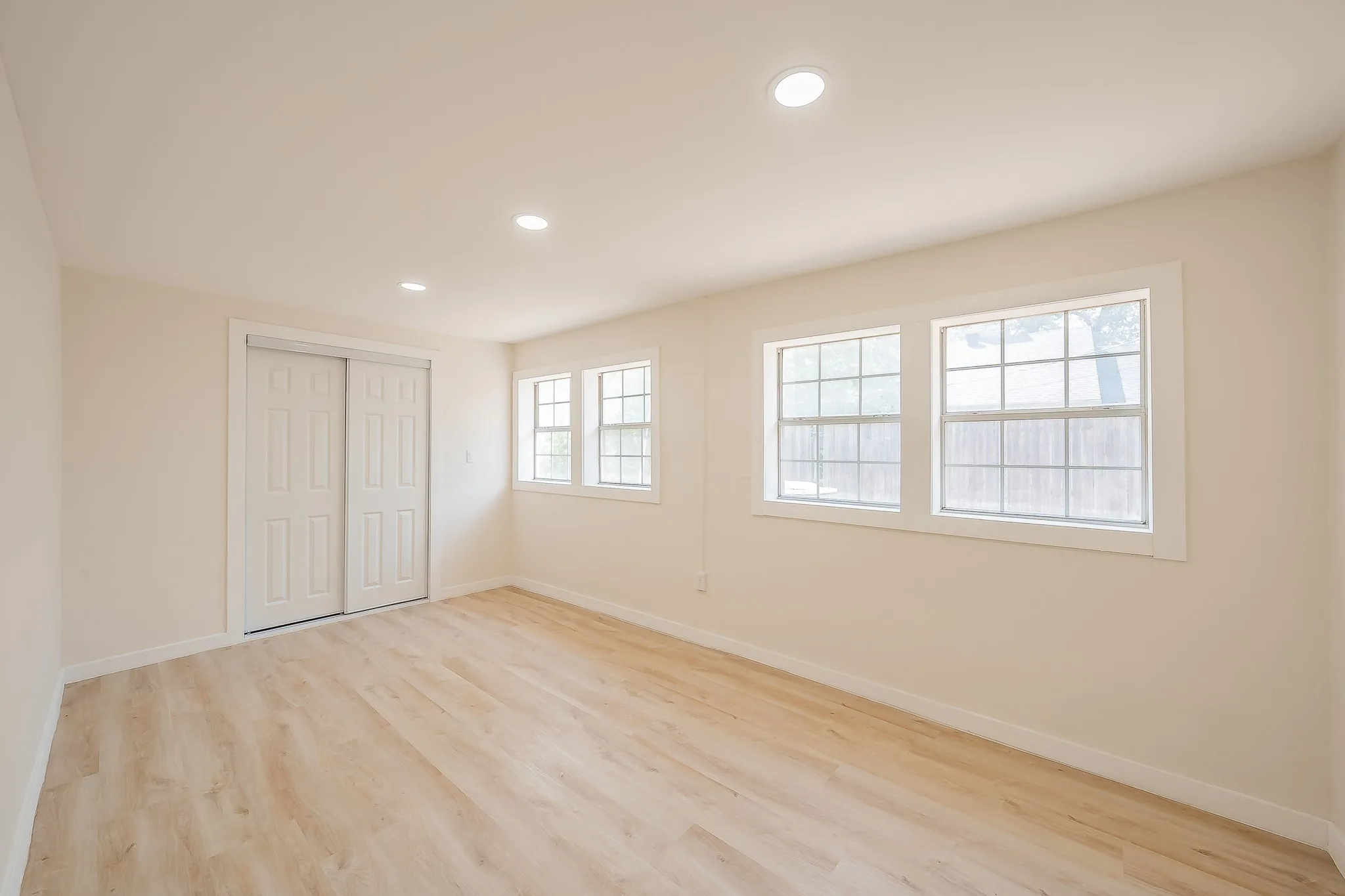 Single Family Residence For Sale in Somervell County , 307 Ross Avenue, Glen Rose, Texas 76043, 4 Bedroom, 2 Bathroom, Garage spaces, 2,056 Sqft, built in 0, mls#21368285, Real Estate Agent in Glen Rose, Homes For Sale in Somervell county, Homes For Sale in Glen Rose, Realtor in Glen Rose Texas, Real Estate Brokerage Independent Realty Texas, Luminita Cordes Realtor
