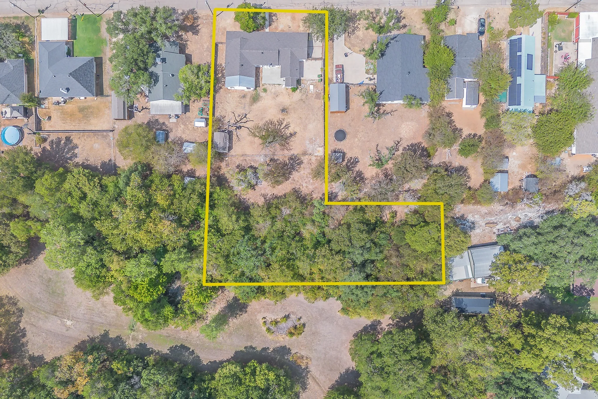 Single Family Residence For Sale in Somervell County , 307 Ross Avenue, Glen Rose, Texas 76043, 4 Bedroom, 2 Bathroom, Garage spaces, 2,056 Sqft, built in 0, mls#21368285, Real Estate Agent in Glen Rose, Homes For Sale in Somervell county, Homes For Sale in Glen Rose, Realtor in Glen Rose Texas, Real Estate Brokerage Independent Realty Texas, Luminita Cordes Realtor