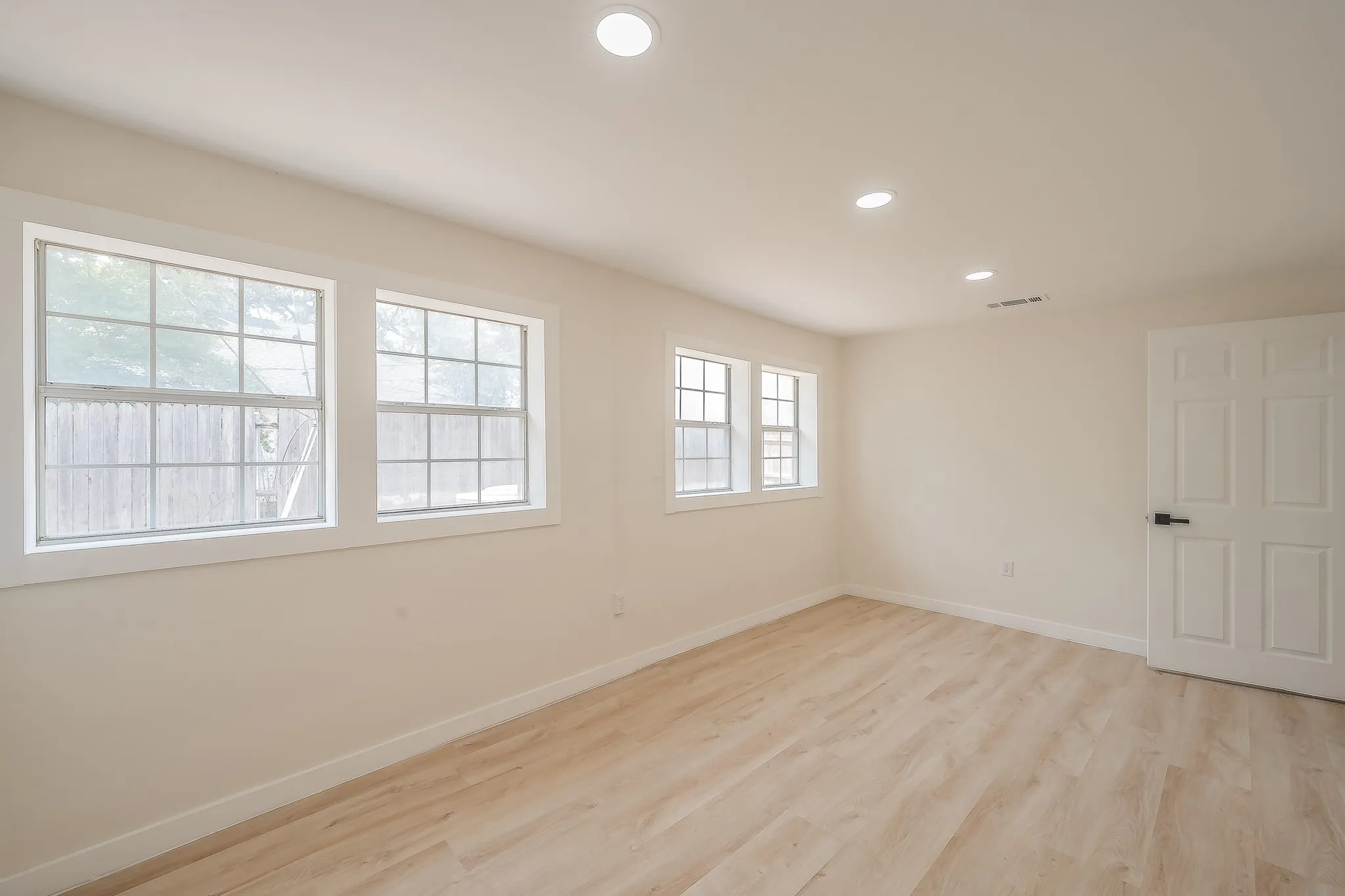 Single Family Residence For Sale in Somervell County , 307 Ross Avenue, Glen Rose, Texas 76043, 4 Bedroom, 2 Bathroom, Garage spaces, 2,056 Sqft, built in 0, mls#21368285, Real Estate Agent in Glen Rose, Homes For Sale in Somervell county, Homes For Sale in Glen Rose, Realtor in Glen Rose Texas, Real Estate Brokerage Independent Realty Texas, Luminita Cordes Realtor