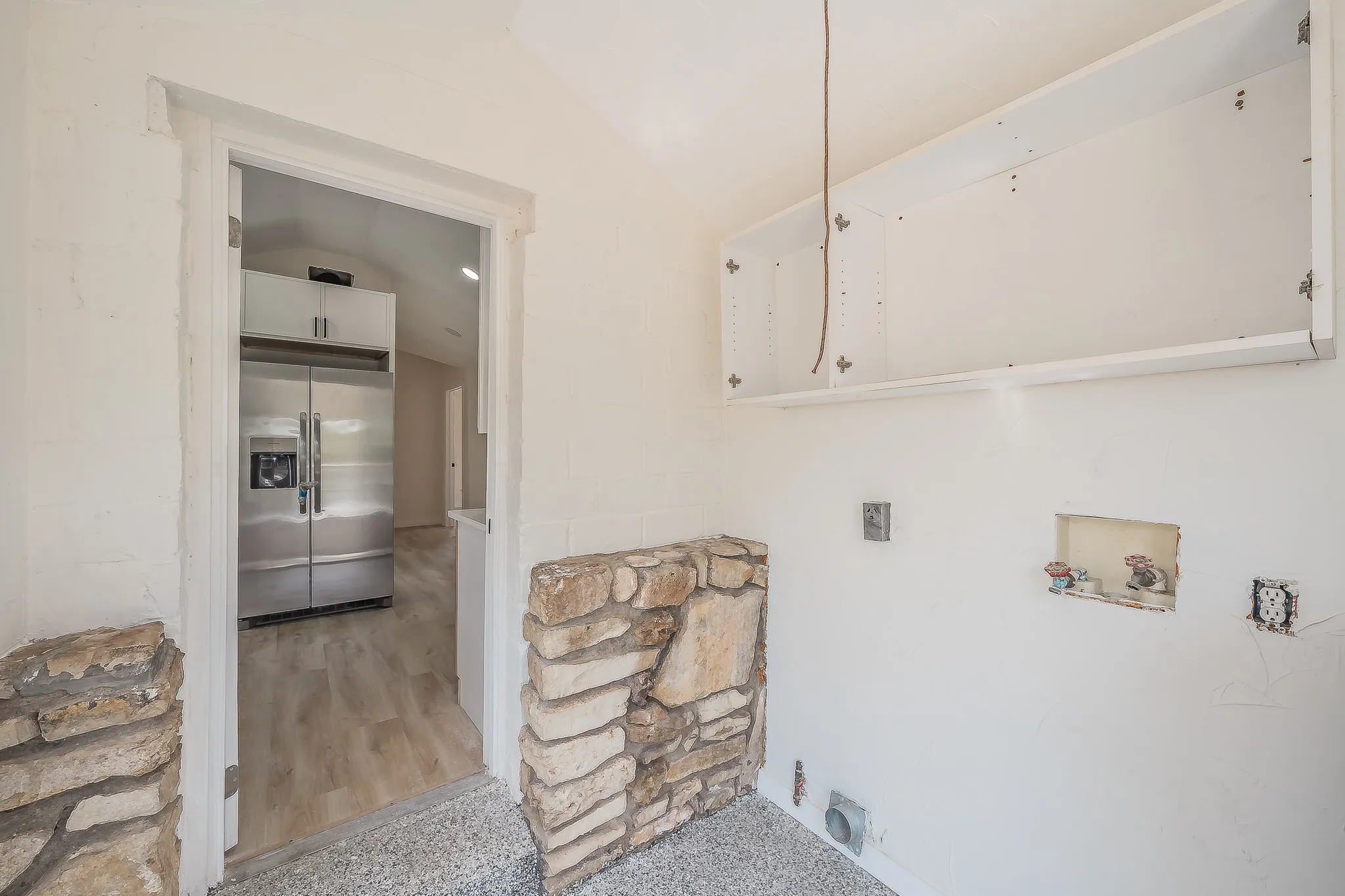 Single Family Residence For Sale in Somervell County , 307 Ross Avenue, Glen Rose, Texas 76043, 4 Bedroom, 2 Bathroom, Garage spaces, 2,056 Sqft, built in 0, mls#21368285, Real Estate Agent in Glen Rose, Homes For Sale in Somervell county, Homes For Sale in Glen Rose, Realtor in Glen Rose Texas, Real Estate Brokerage Independent Realty Texas, Luminita Cordes Realtor