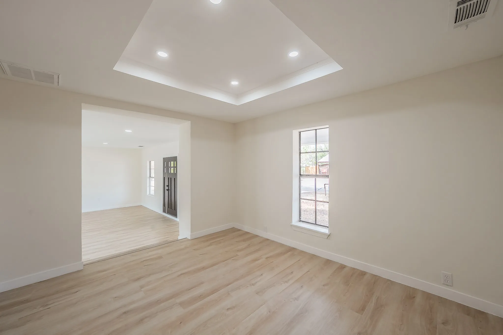 Single Family Residence For Sale in Somervell County , 307 Ross Avenue, Glen Rose, Texas 76043, 4 Bedroom, 2 Bathroom, Garage spaces, 2,056 Sqft, built in 0, mls#21368285, Real Estate Agent in Glen Rose, Homes For Sale in Somervell county, Homes For Sale in Glen Rose, Realtor in Glen Rose Texas, Real Estate Brokerage Independent Realty Texas, Luminita Cordes Realtor