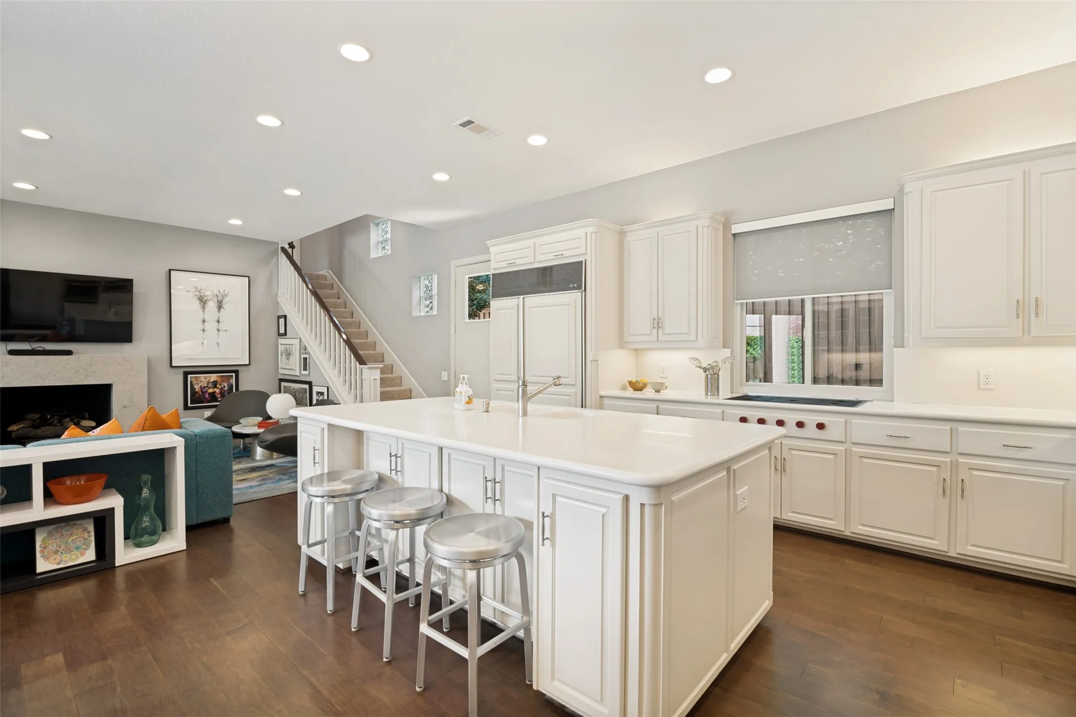Storage on both sides of the island AND seating!