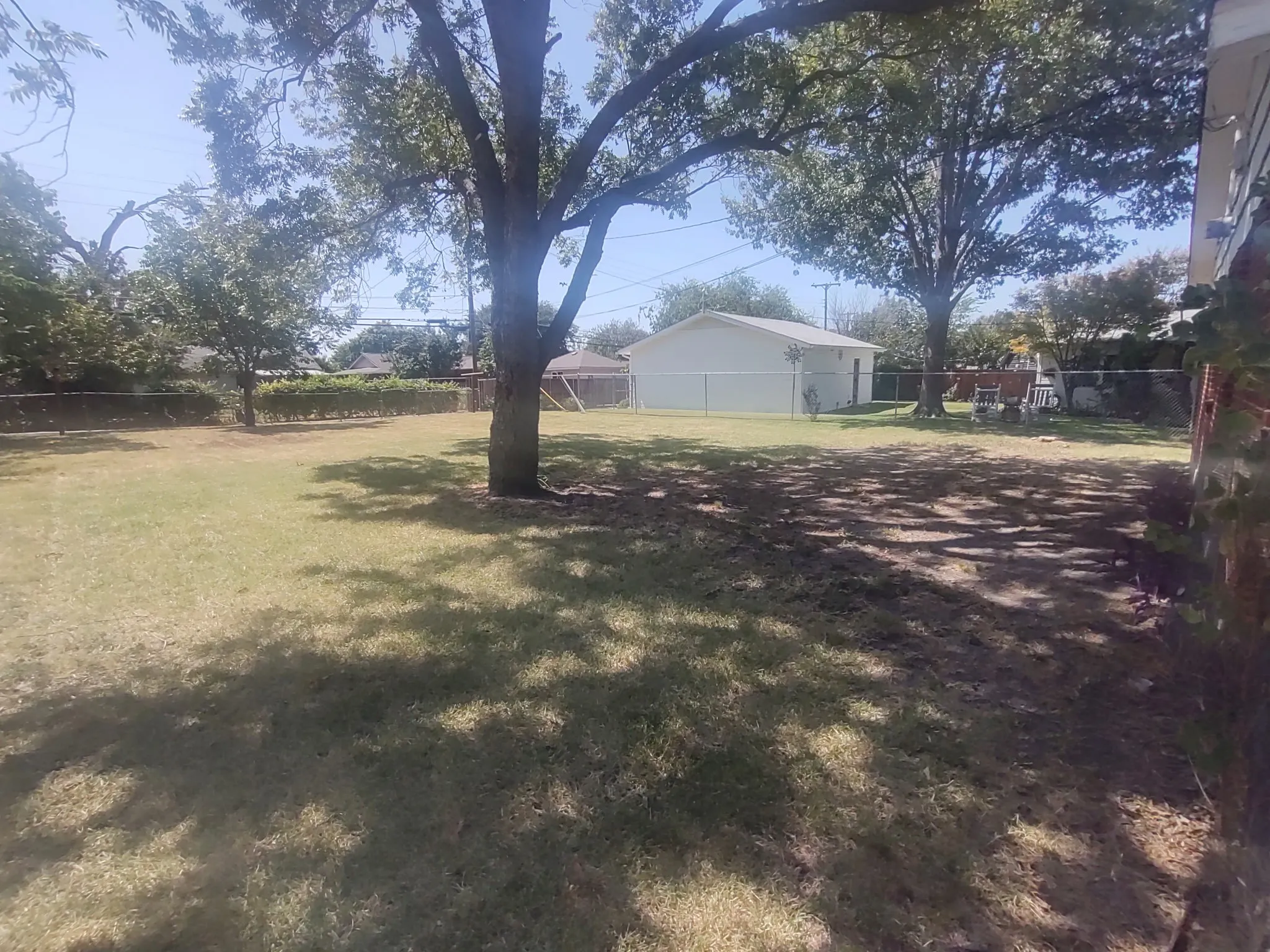 Single Family Residence For Sale in Dallas County , 4005 Oleander Trail, Mesquite, Texas 75150, 3 Bedroom, 2 Bathroom, 1 Garage spaces, 1,158 Sqft, built in 1960, mls#21404547, Real Estate Agent in Mesquite, Homes For Sale in Dallas county, Homes For Sale in Mesquite, Realtor in Mesquite Texas, Real Estate Brokerage Independent Realty Texas, Luminita Cordes Realtor