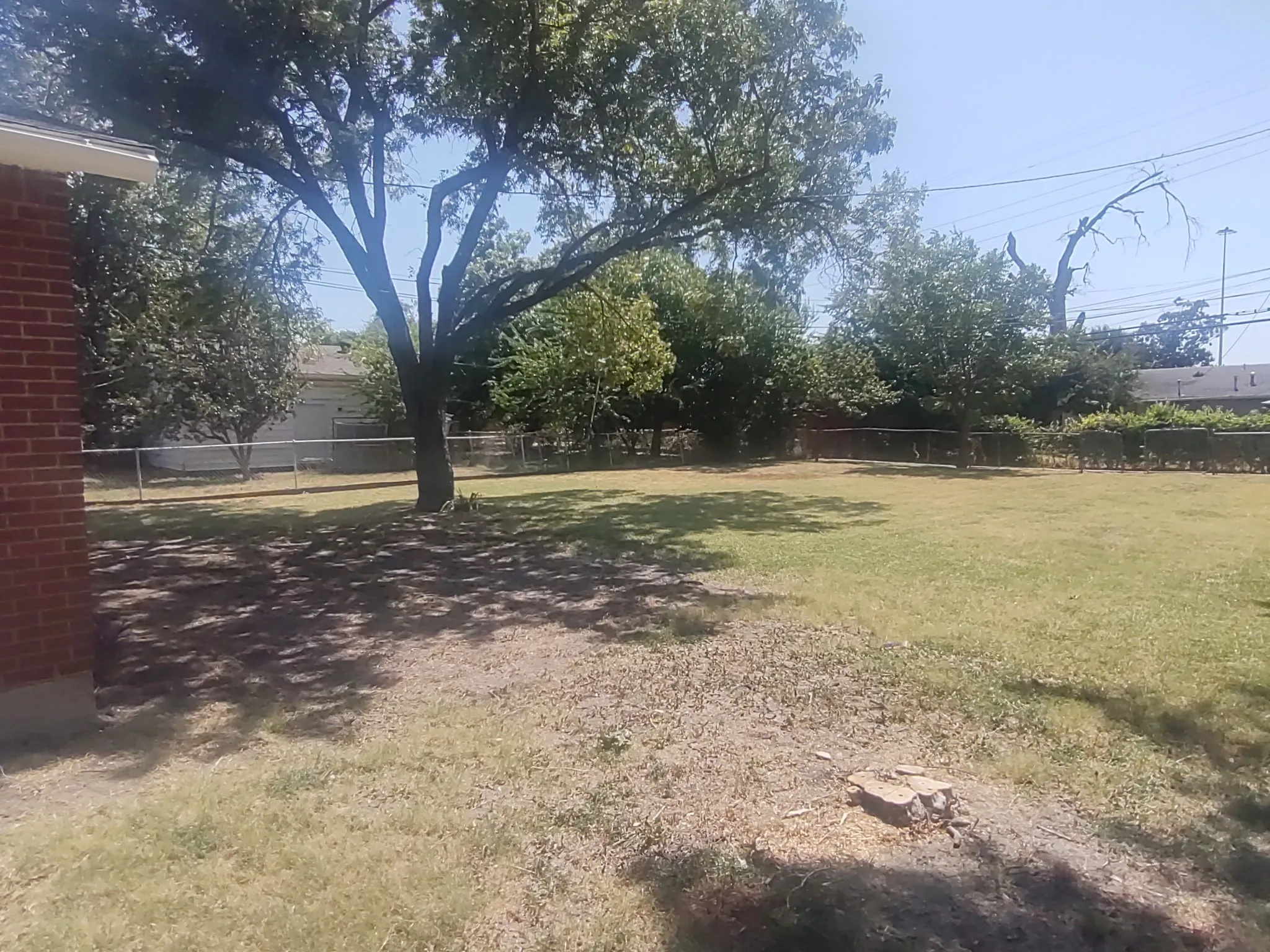 Single Family Residence For Sale in Dallas County , 4005 Oleander Trail, Mesquite, Texas 75150, 3 Bedroom, 2 Bathroom, 1 Garage spaces, 1,158 Sqft, built in 1960, mls#21404547, Real Estate Agent in Mesquite, Homes For Sale in Dallas county, Homes For Sale in Mesquite, Realtor in Mesquite Texas, Real Estate Brokerage Independent Realty Texas, Luminita Cordes Realtor