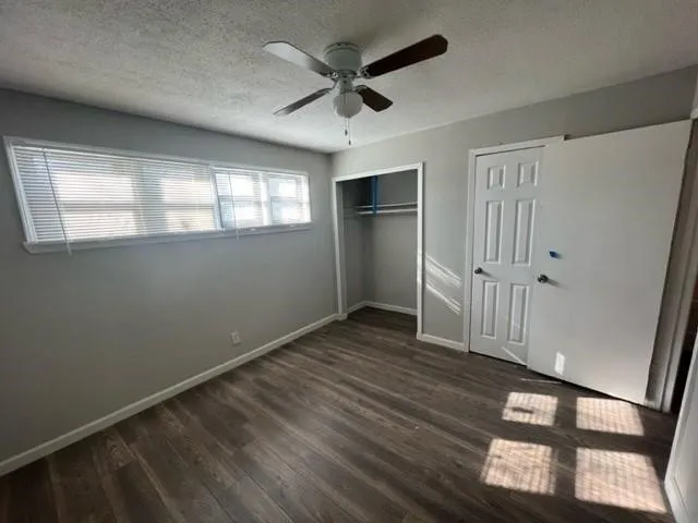Single Family Residence For Rent in Grayson County , 2931 S College Boulevard, Denison, Texas 75020, 3 Bedroom, 2 Bathroom, Garage spaces, 1,016 Sqft, built in 1940, mls#21407835, Real Estate Agent in Denison, Homes For Rent in Grayson county, Homes For Rent in Denison, Realtor in Denison Texas, Real Estate Brokerage Independent Realty Texas, Luminita Cordes Realtor
