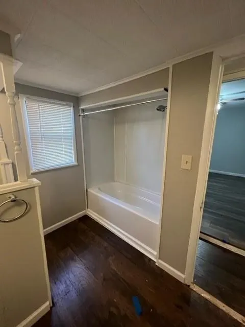 Single Family Residence For Rent in Grayson County , 2931 S College Boulevard, Denison, Texas 75020, 3 Bedroom, 2 Bathroom, Garage spaces, 1,016 Sqft, built in 1940, mls#21407835, Real Estate Agent in Denison, Homes For Rent in Grayson county, Homes For Rent in Denison, Realtor in Denison Texas, Real Estate Brokerage Independent Realty Texas, Luminita Cordes Realtor