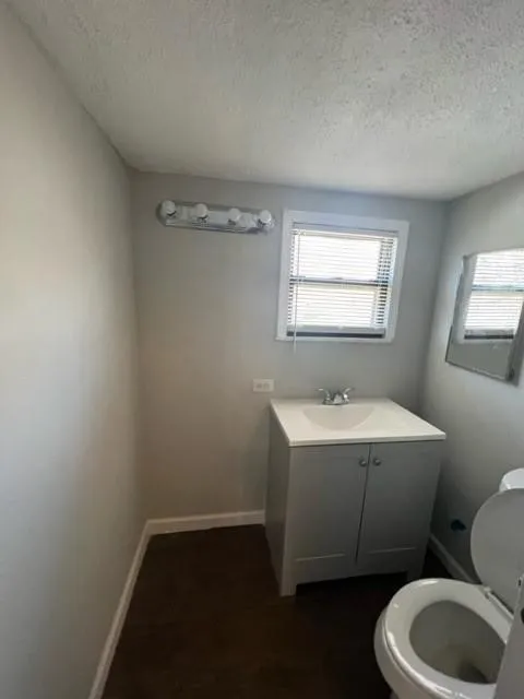 Single Family Residence For Rent in Grayson County , 2931 S College Boulevard, Denison, Texas 75020, 3 Bedroom, 2 Bathroom, Garage spaces, 1,016 Sqft, built in 1940, mls#21407835, Real Estate Agent in Denison, Homes For Rent in Grayson county, Homes For Rent in Denison, Realtor in Denison Texas, Real Estate Brokerage Independent Realty Texas, Luminita Cordes Realtor