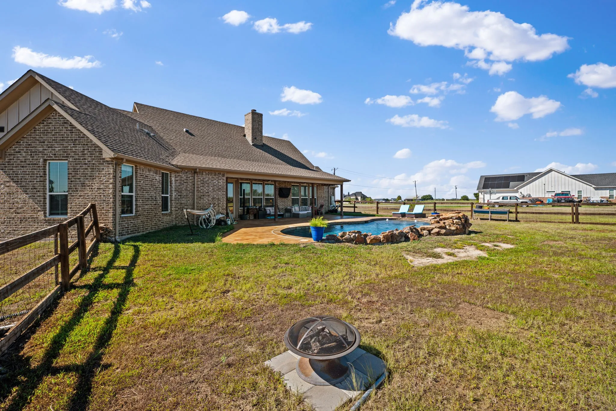 Single Family Residence For Sale in Hunt County , 1117 County Road 4108, Greenville, Texas 75401, 3 Bedroom, 3 Bathroom, 2 Garage spaces, 2,472 Sqft, built in 2017, mls#21406974, Real Estate Agent in Greenville, Homes For Sale in Hunt county, Homes For Sale in Greenville, Realtor in Greenville Texas, Real Estate Brokerage Independent Realty Texas, Luminita Cordes Realtor
