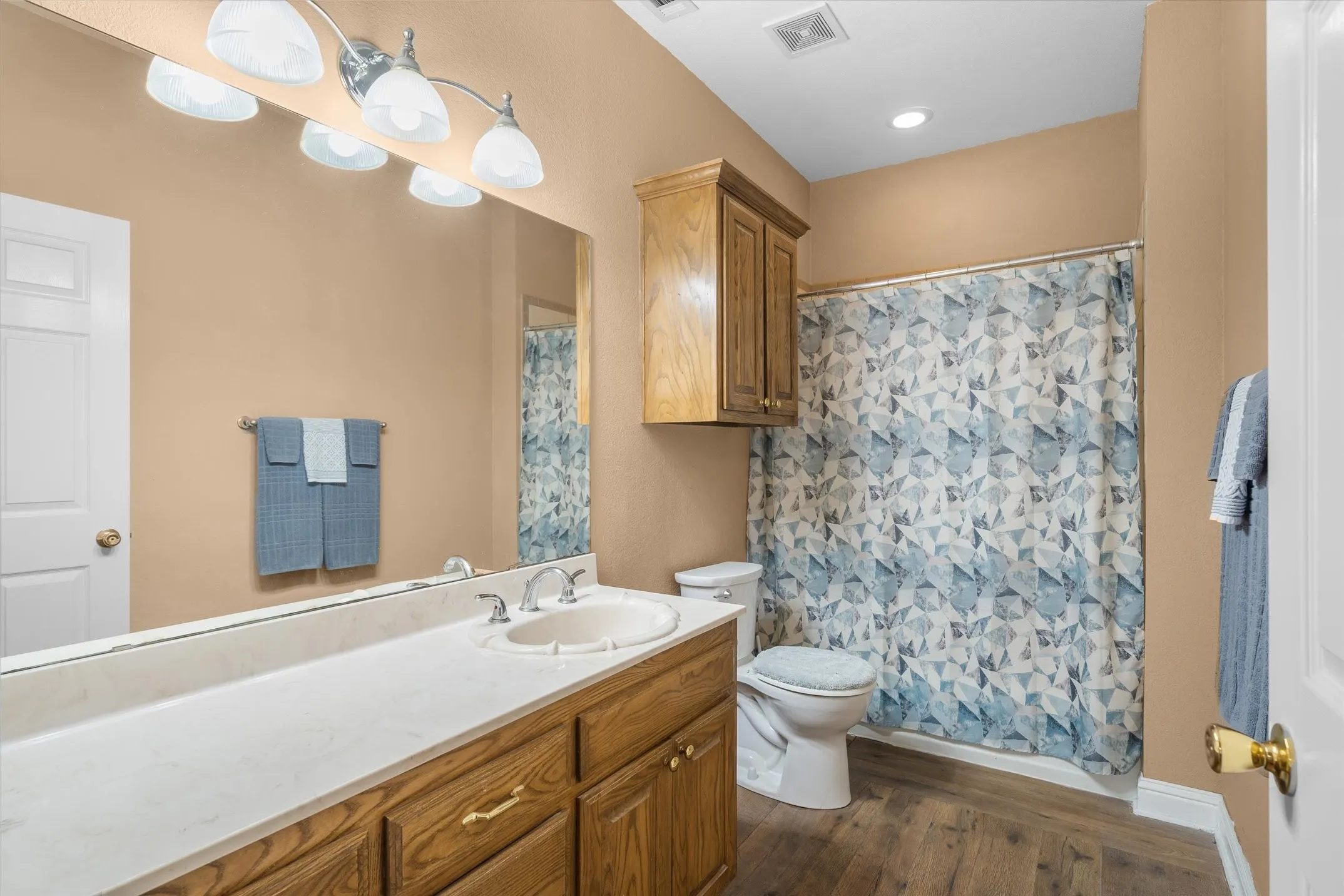 Guest bath