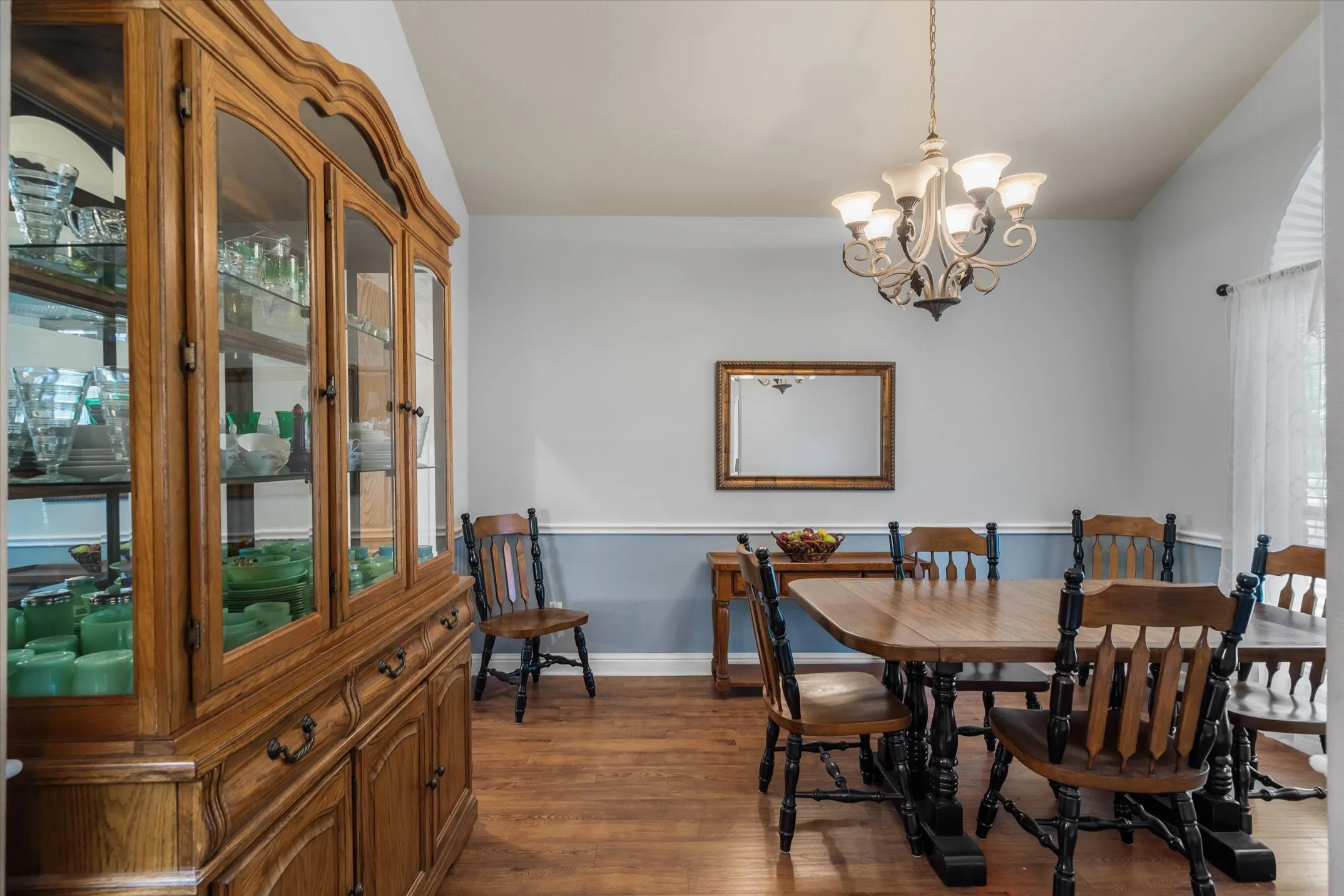 Single Family Residence For Sale in Van Zandt County , 201 Vz County Road 4136, Canton, Texas 75103, 3 Bedroom, 2 Bathroom, 2 Garage spaces, 1,914 Sqft, built in 2003, mls#21406708, Real Estate Agent in Canton, Homes For Sale in Van Zandt county, Homes For Sale in Canton, Realtor in Canton Texas, Real Estate Brokerage Independent Realty Texas, Luminita Cordes Realtor